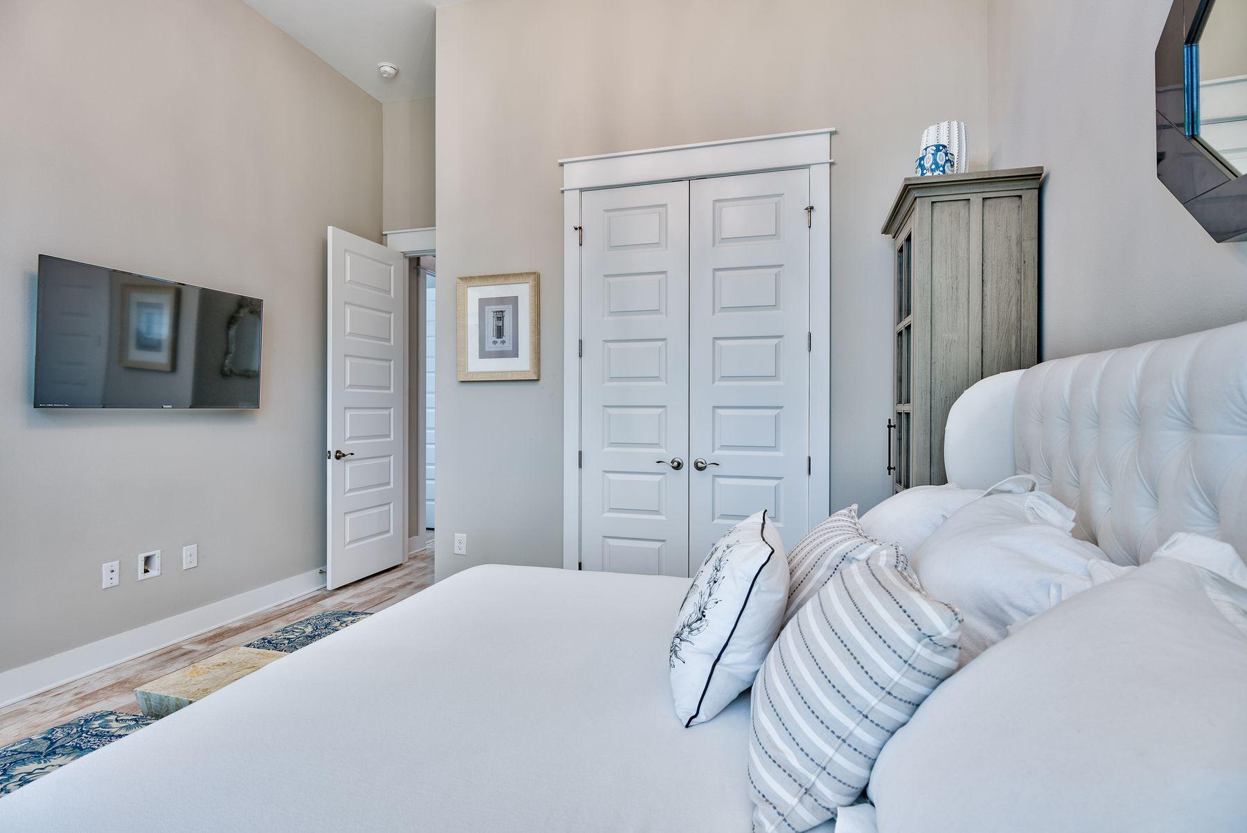 PROMINENCE - Residential