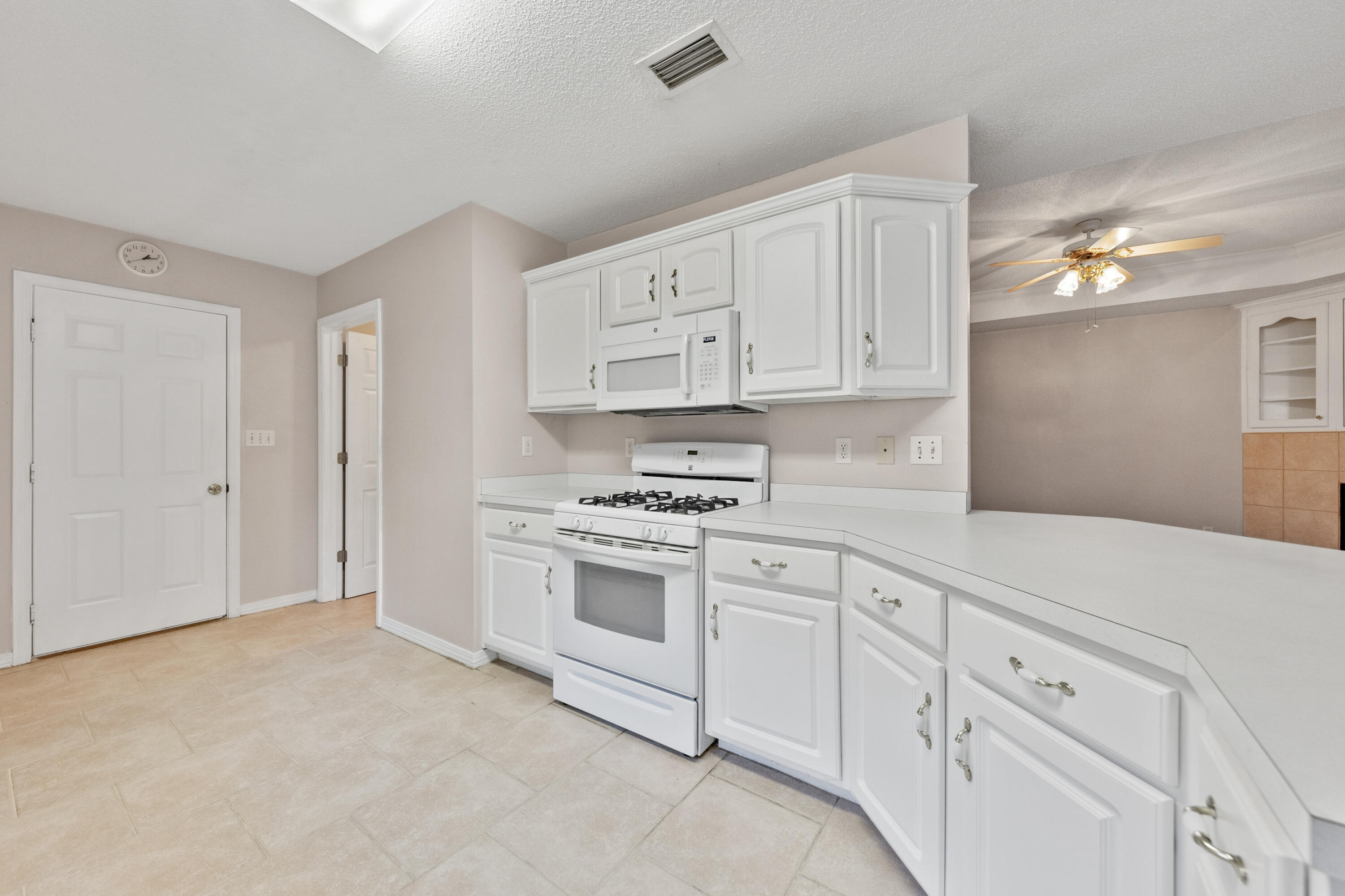 WHITROCK VILLAGE S/D - Residential