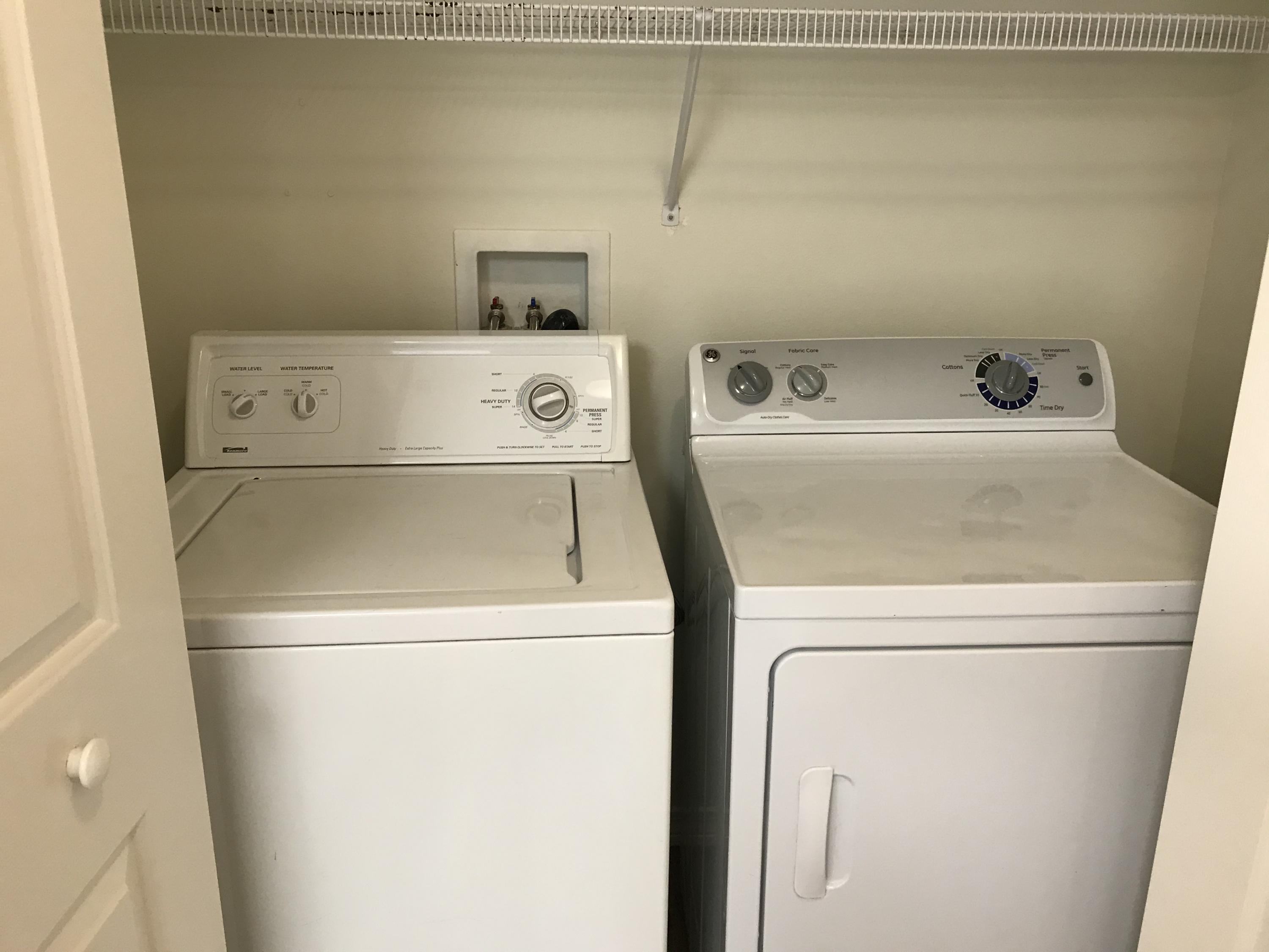 BON VILLAS - Residential Lease