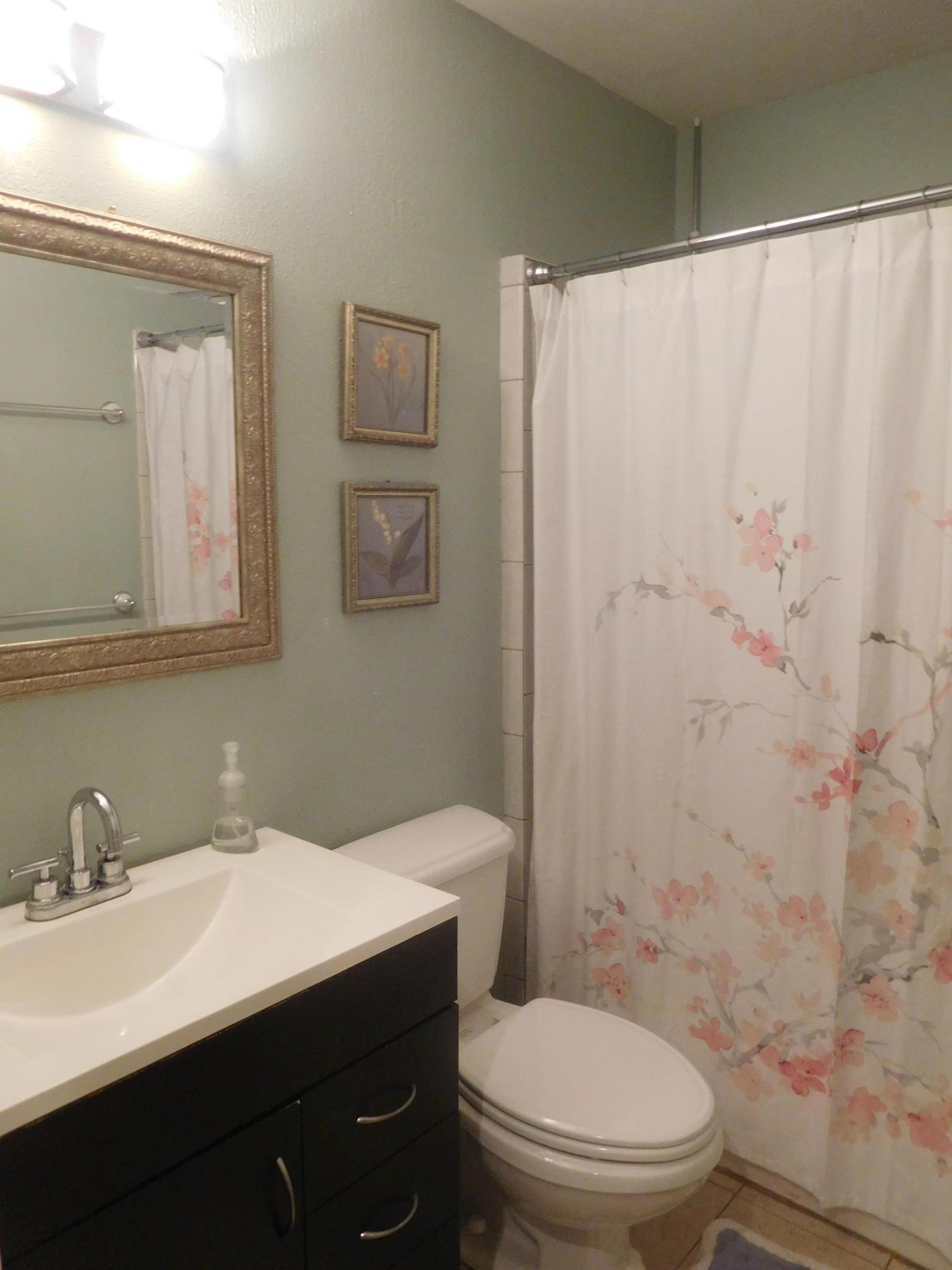 CREEKSIDE ESTATES - Residential Lease
