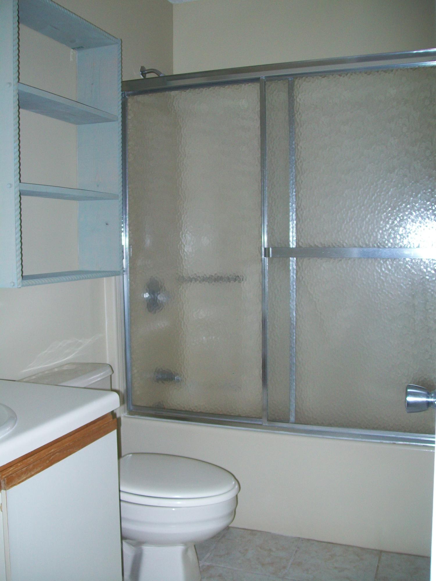 KELL-AIRE GARDENS - Residential Lease