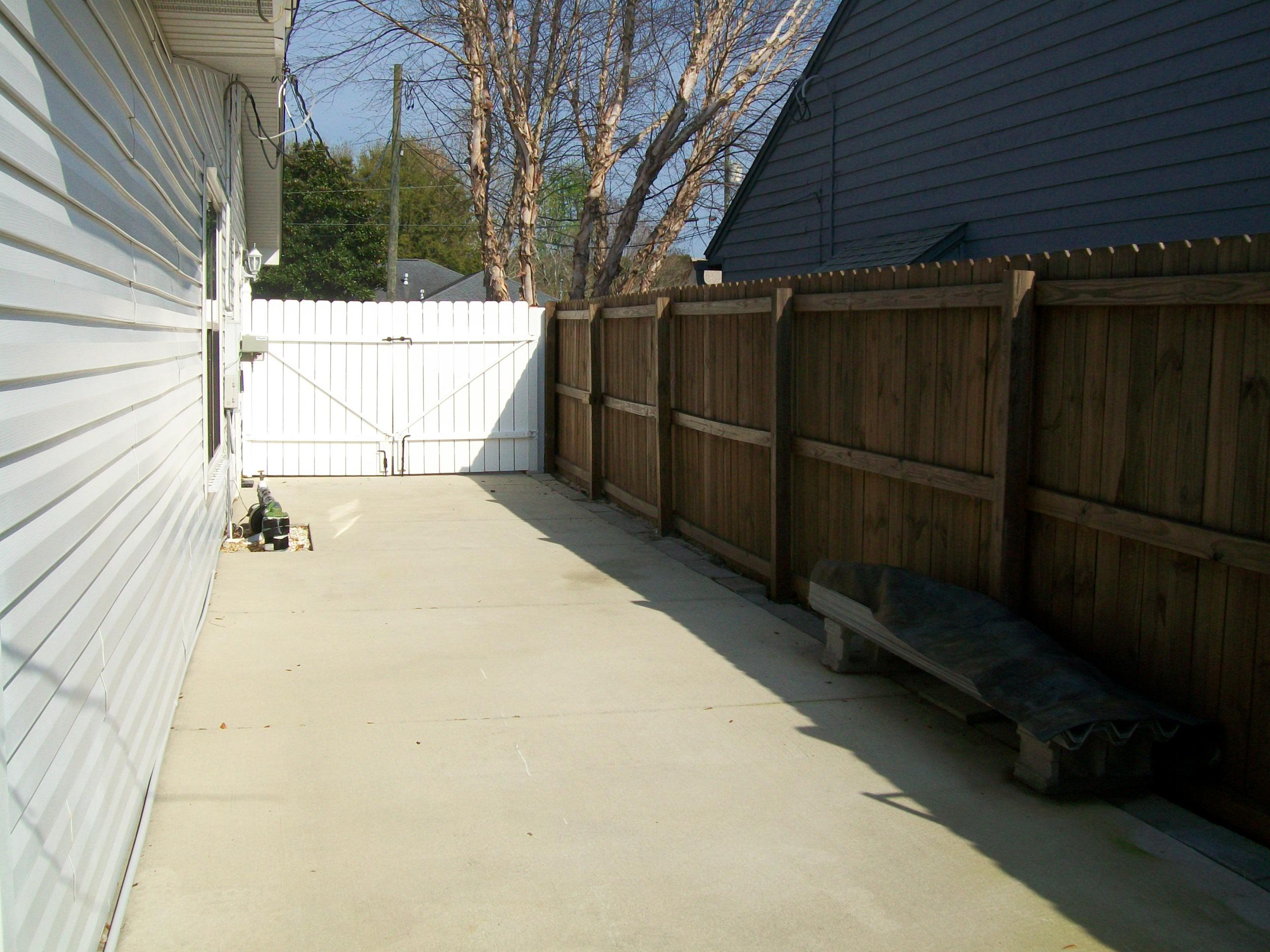 KELL-AIRE GARDENS - Residential Lease