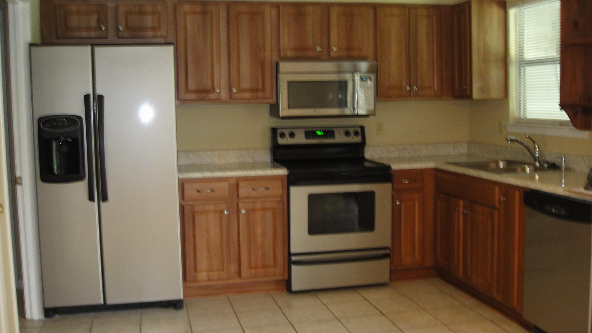 KELL-AIRE GARDENS - Residential Lease