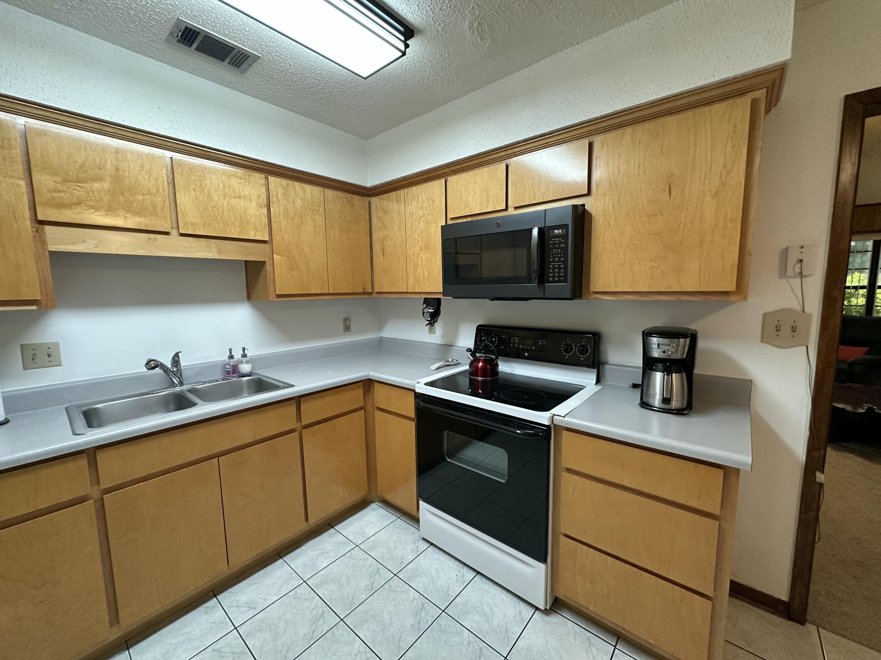 SOUTHVIEW ESTATES - Residential