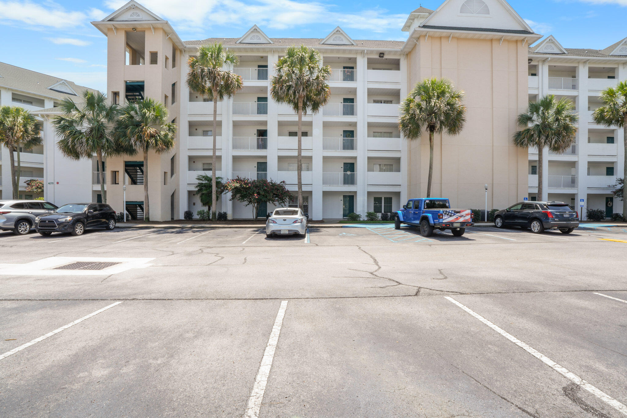 FLORIDA CLUB - Residential
