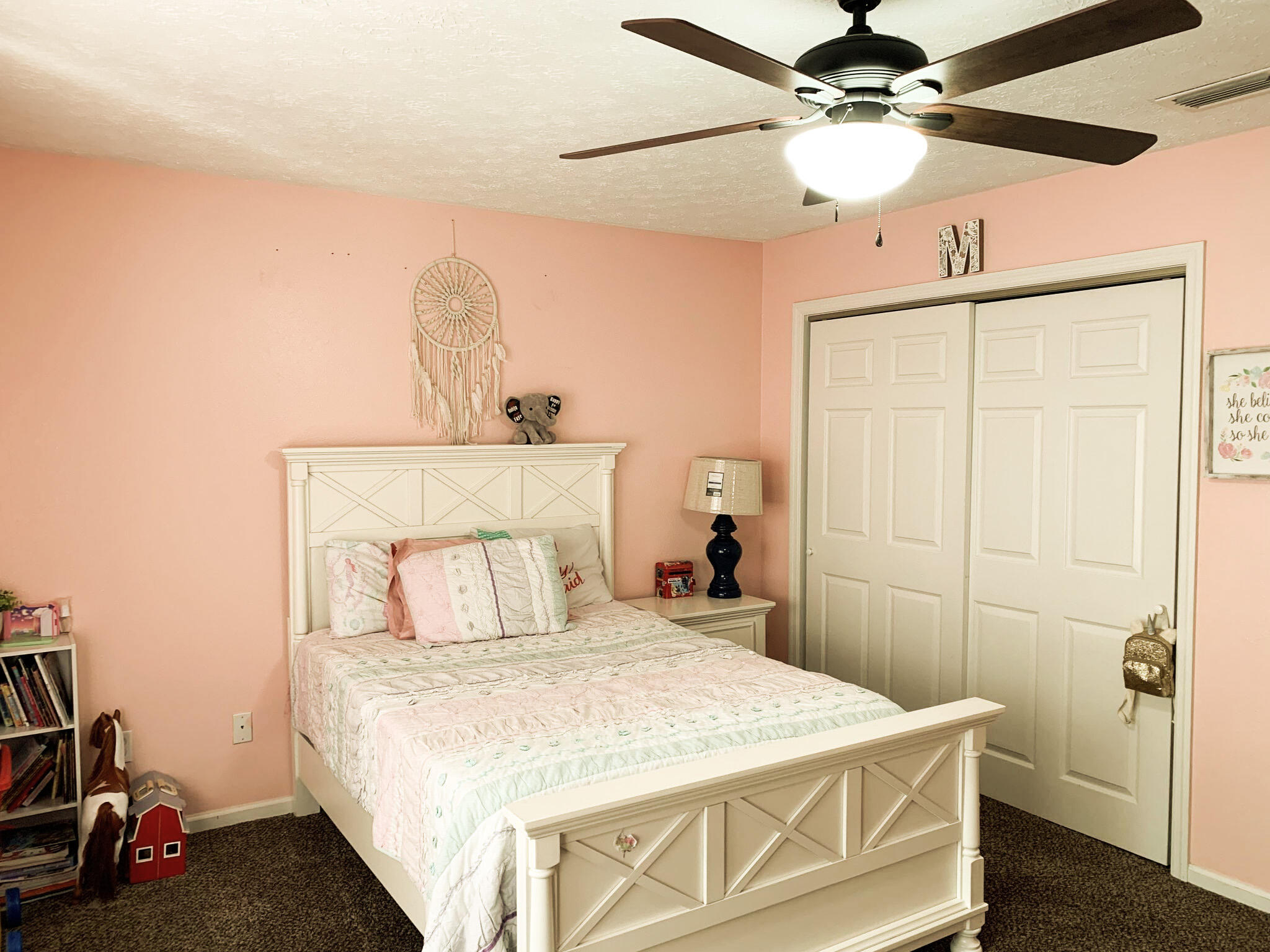 PELICAN POINT - Residential