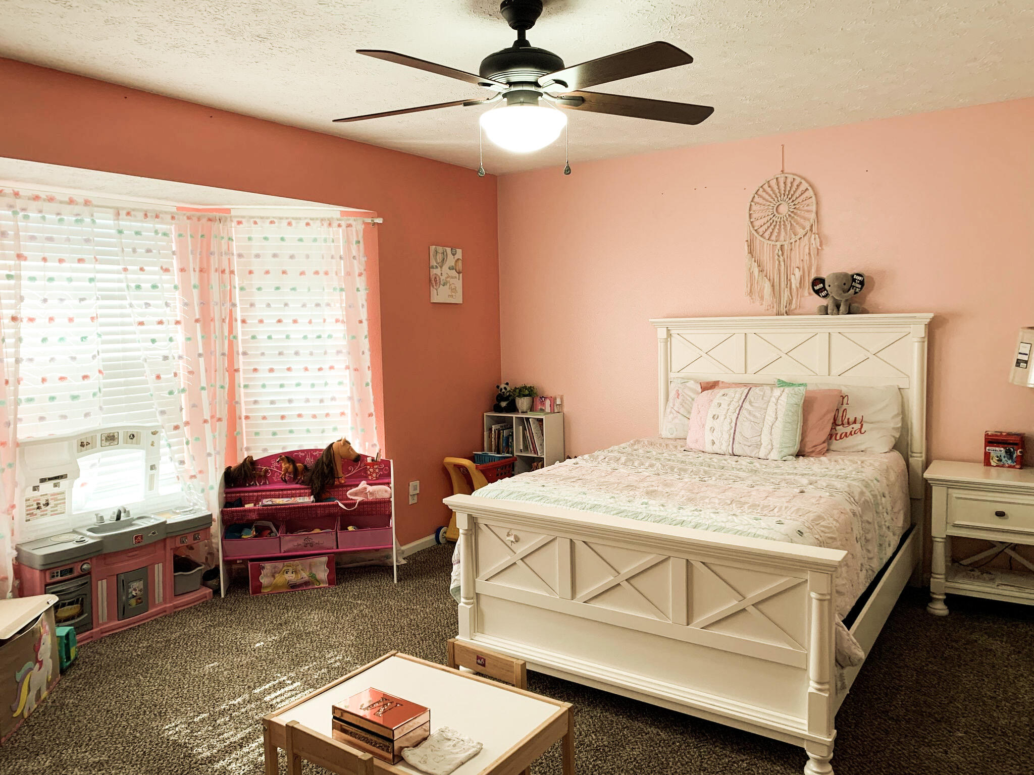 PELICAN POINT - Residential