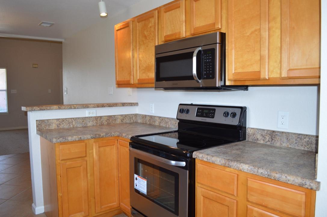 QUAIL LAKE - Residential