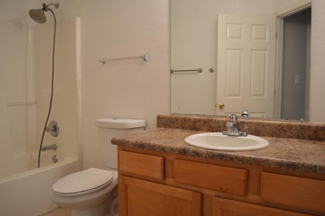 QUAIL LAKE - Residential