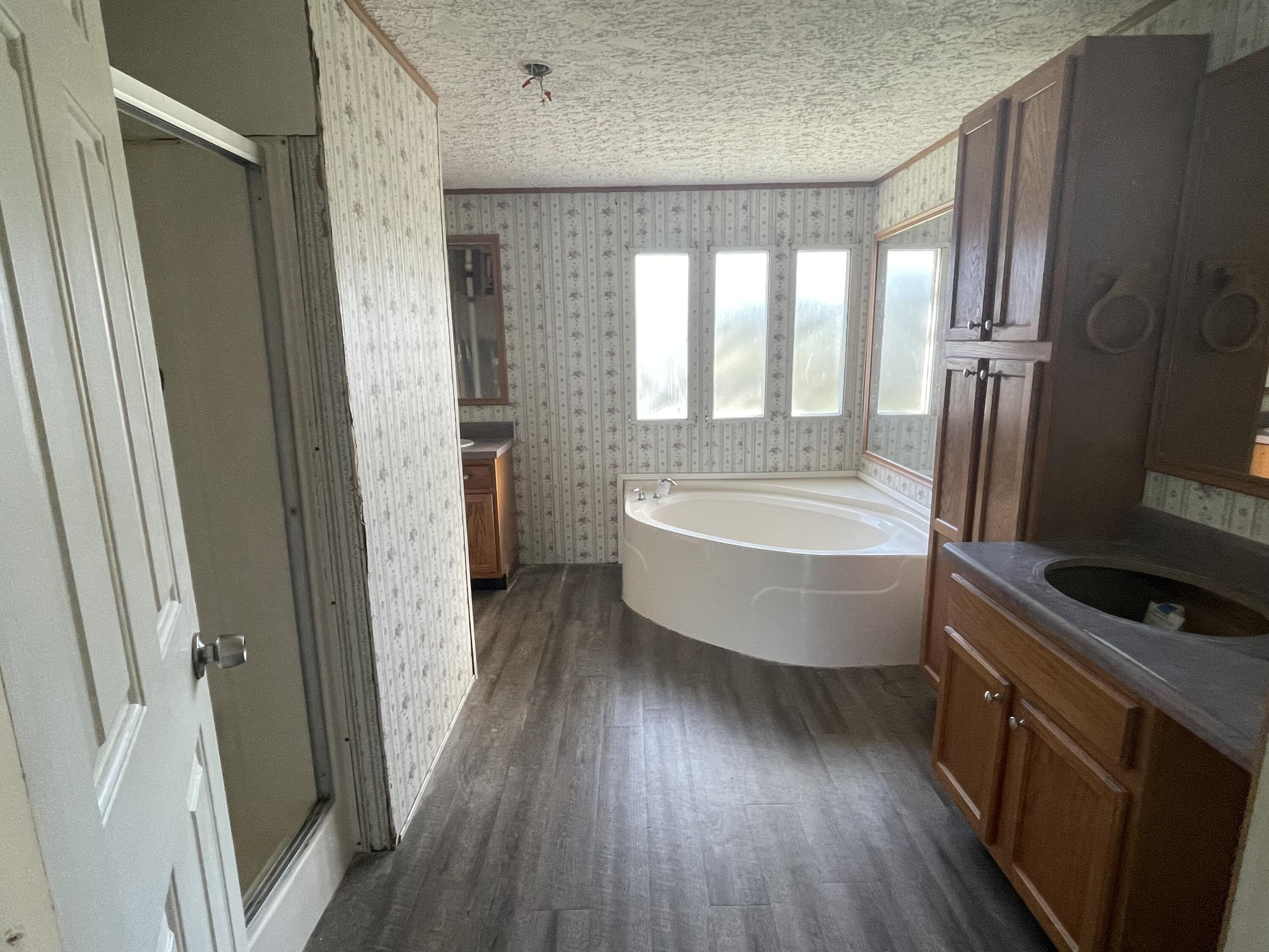 SAUFLEY ESTATES - Residential