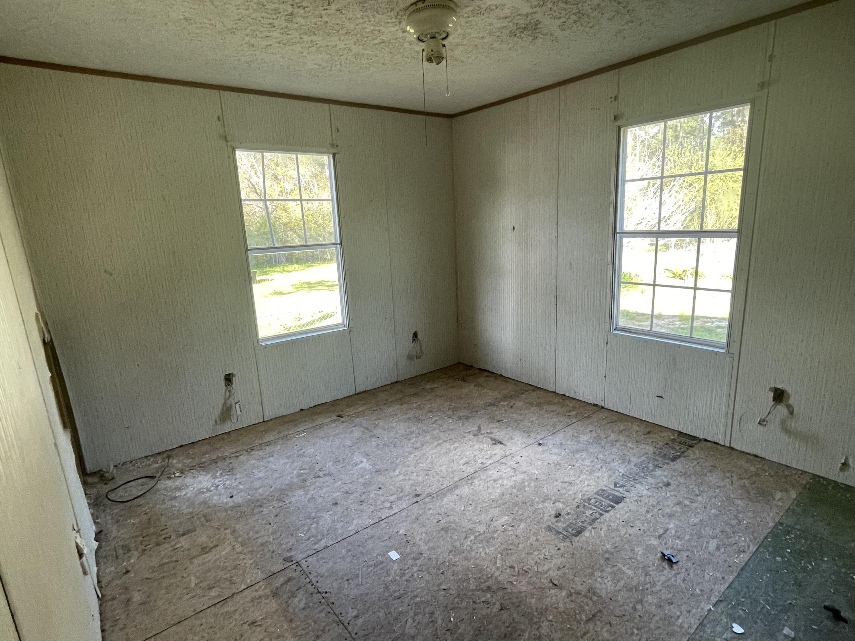 SAUFLEY ESTATES - Residential