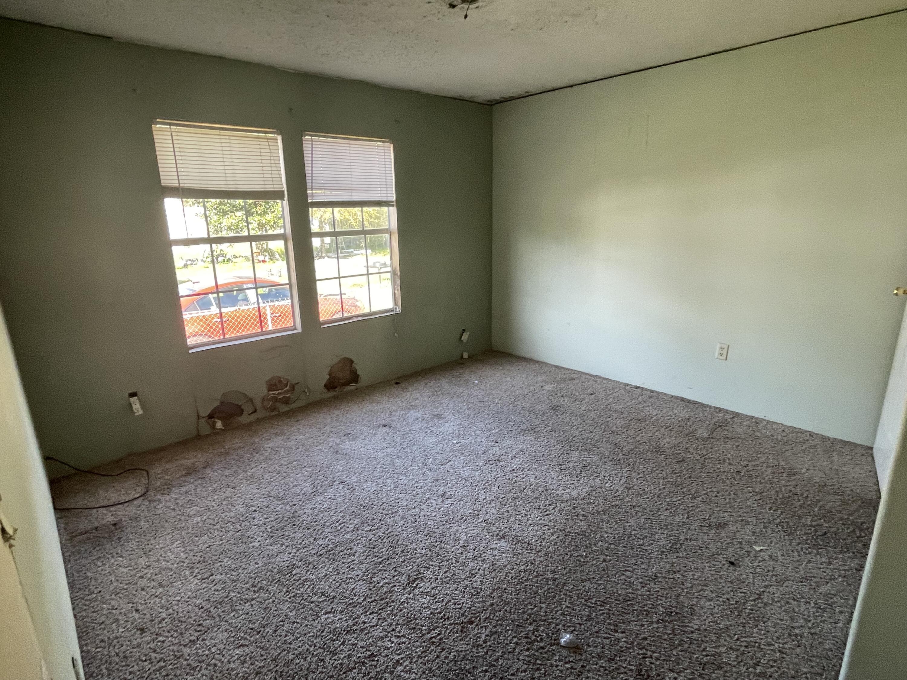 SAUFLEY ESTATES - Residential