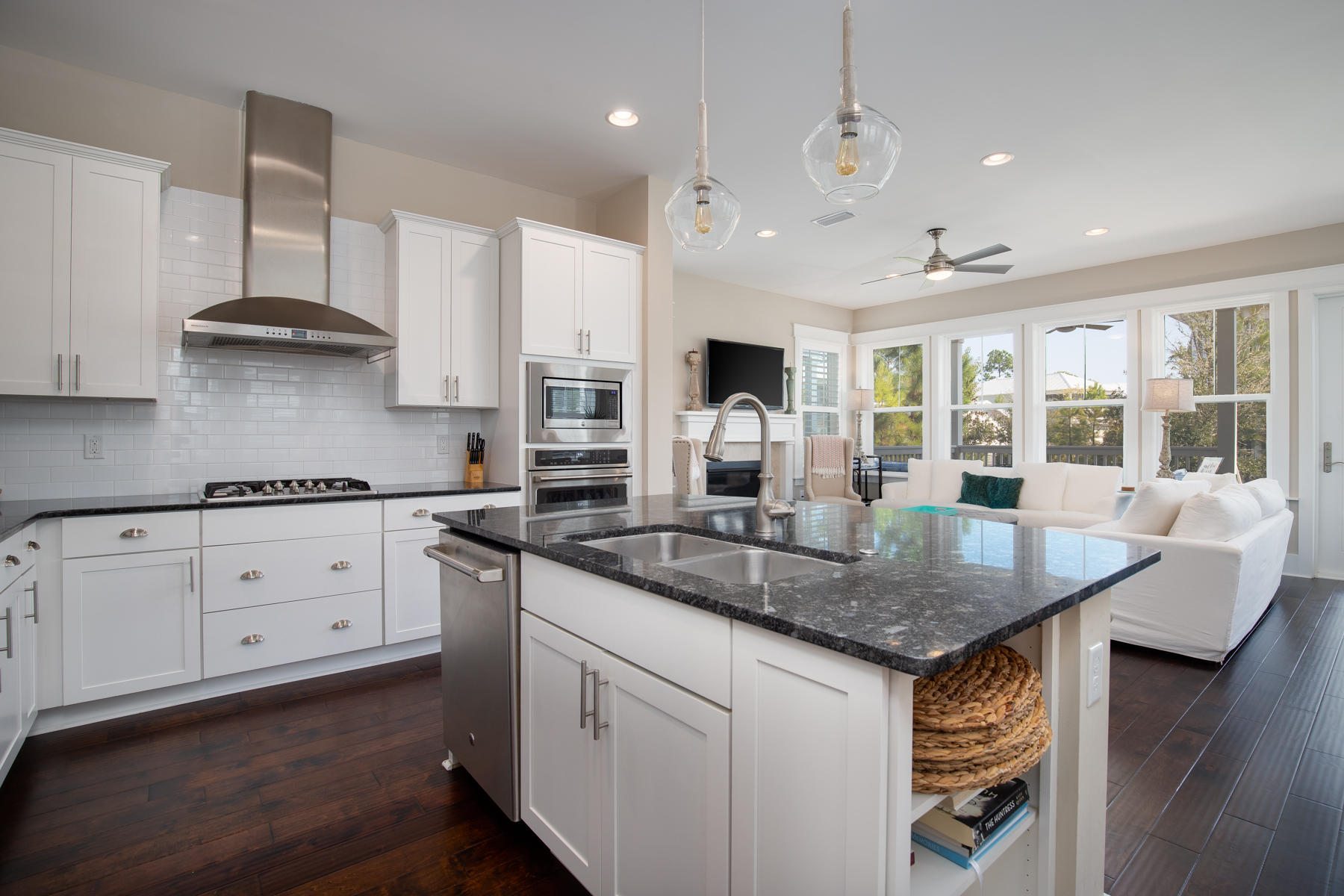 NATUREWALK AT SEAGROVE - Residential