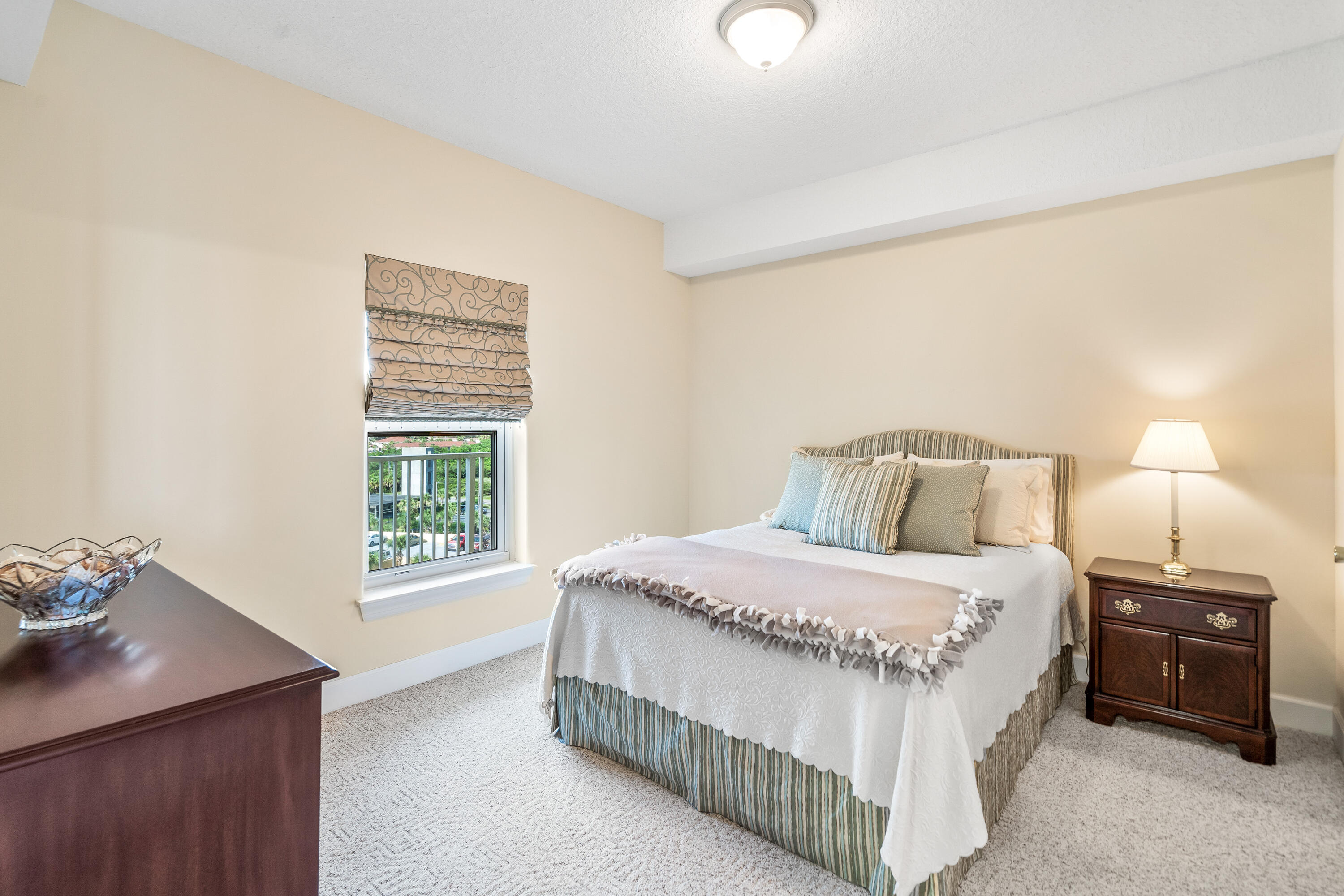 EMERALD ISLE - Residential