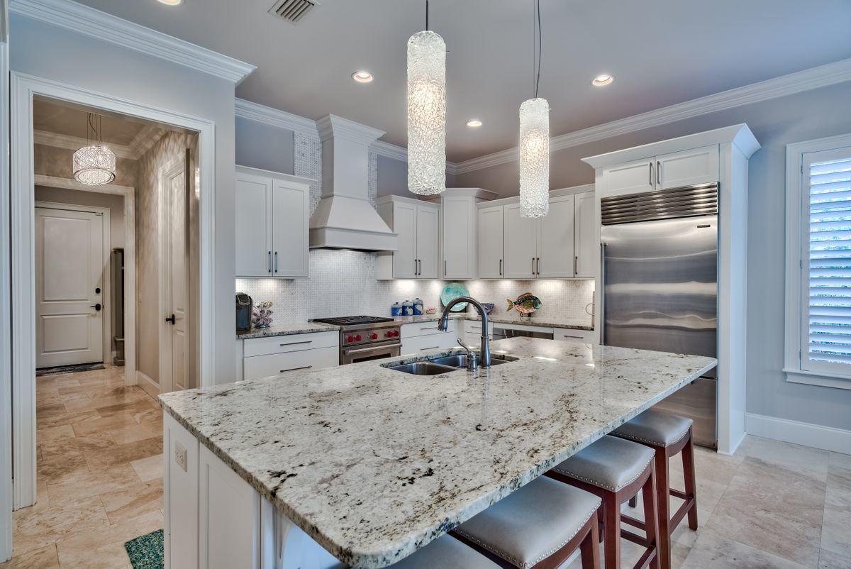 BAYTOWNE AVE EAST - Residential