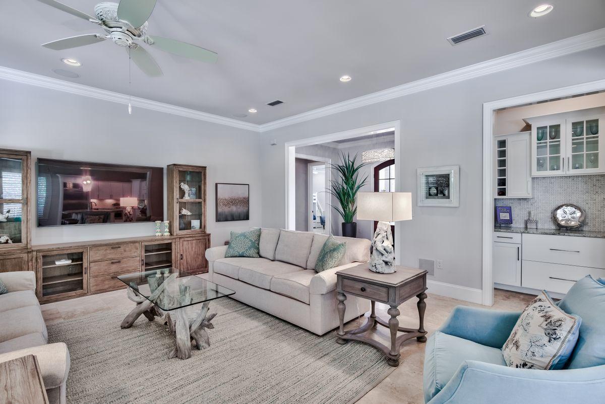 BAYTOWNE AVE EAST - Residential