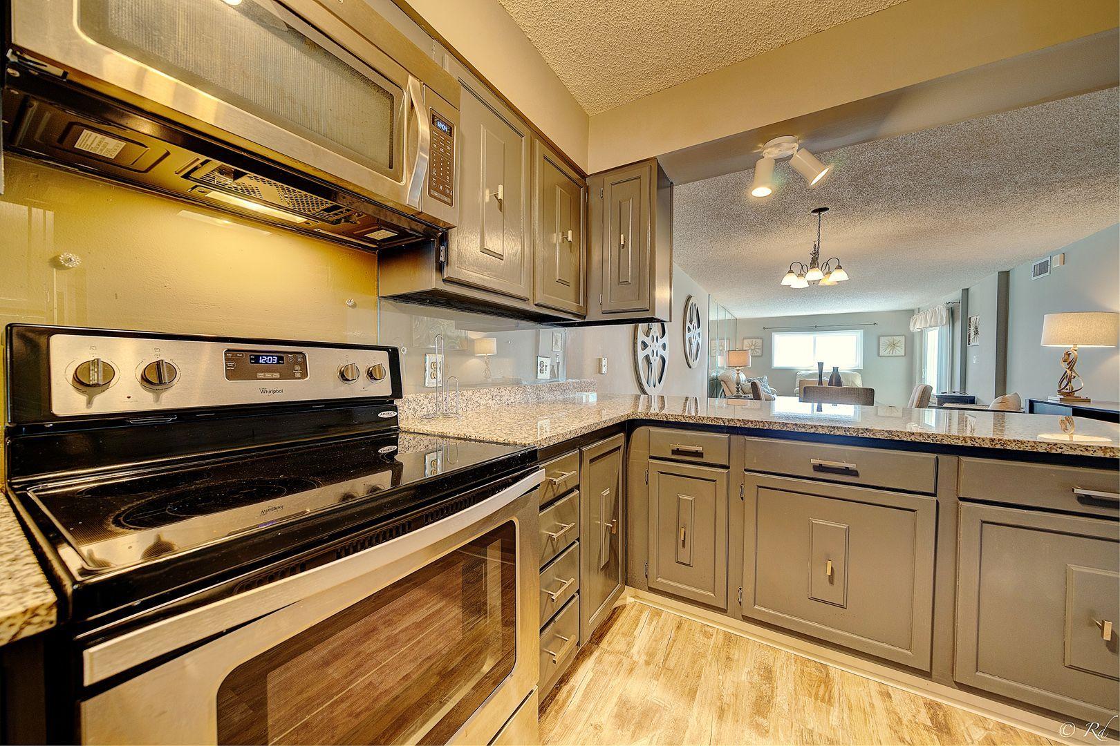 REGENCY TOWERS - Residential