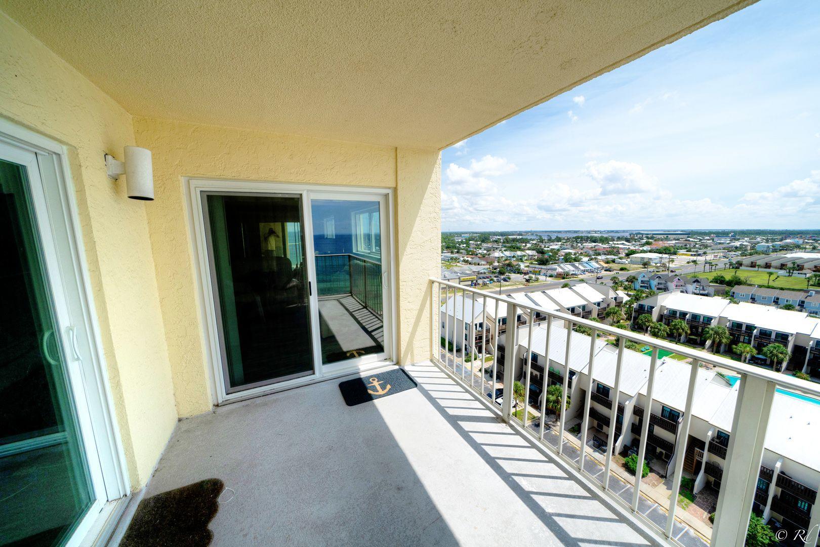 REGENCY TOWERS - Residential