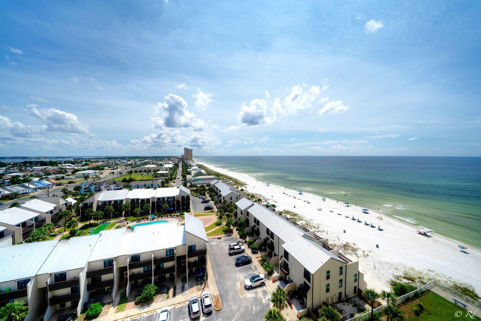 REGENCY TOWERS - Residential