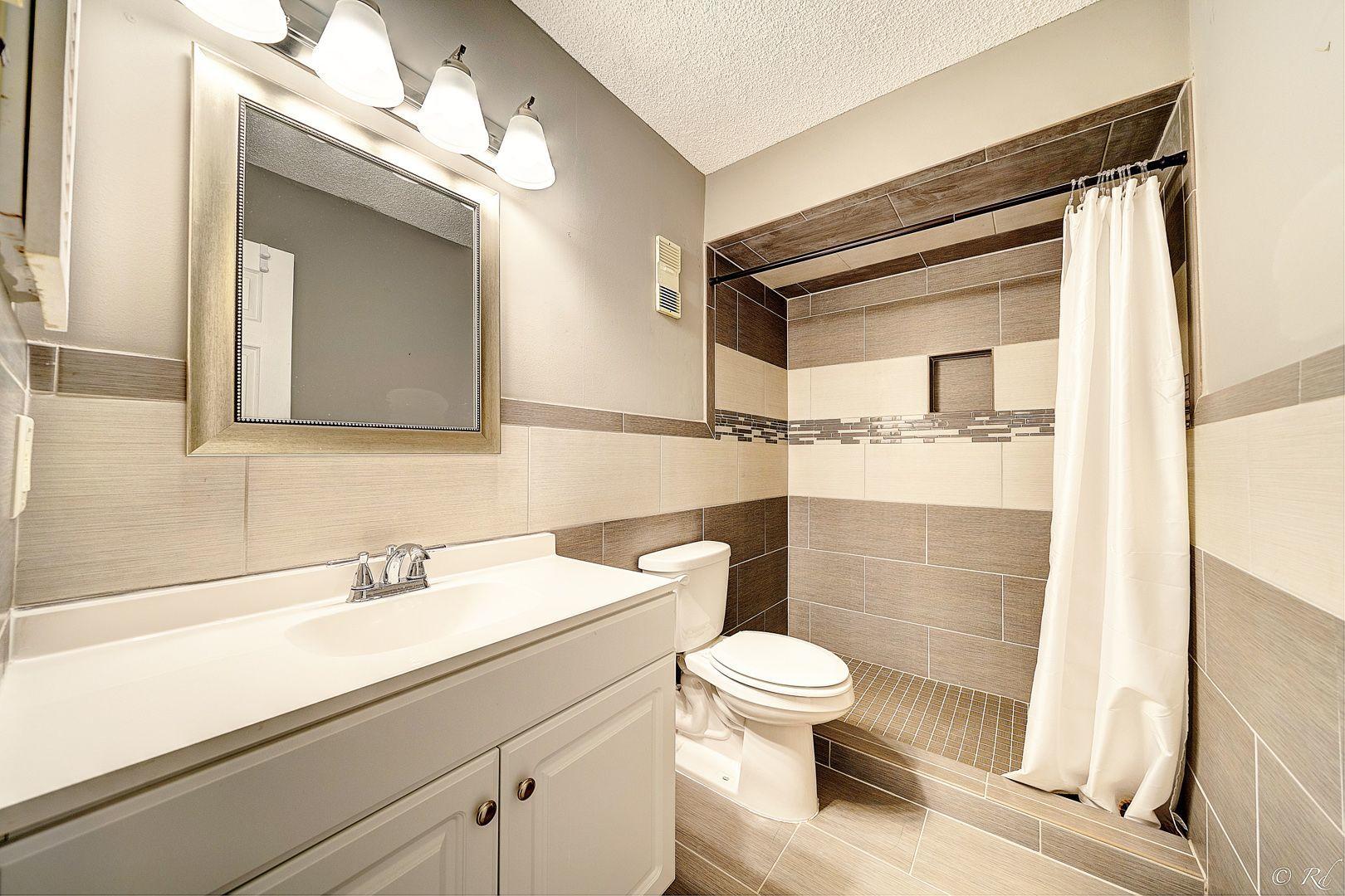 REGENCY TOWERS - Residential