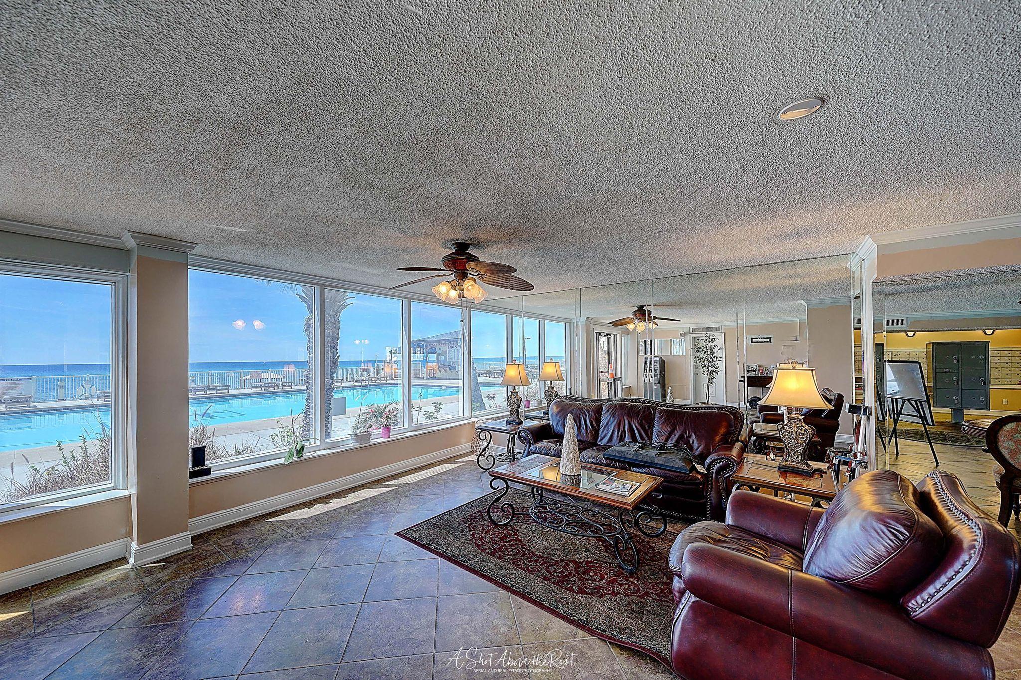 REGENCY TOWERS - Residential