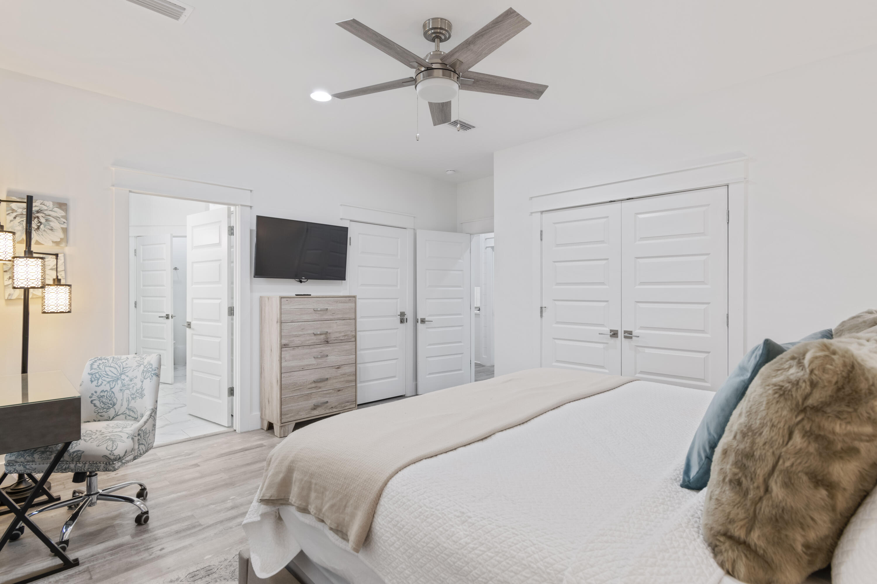 SEABREEZE - Residential