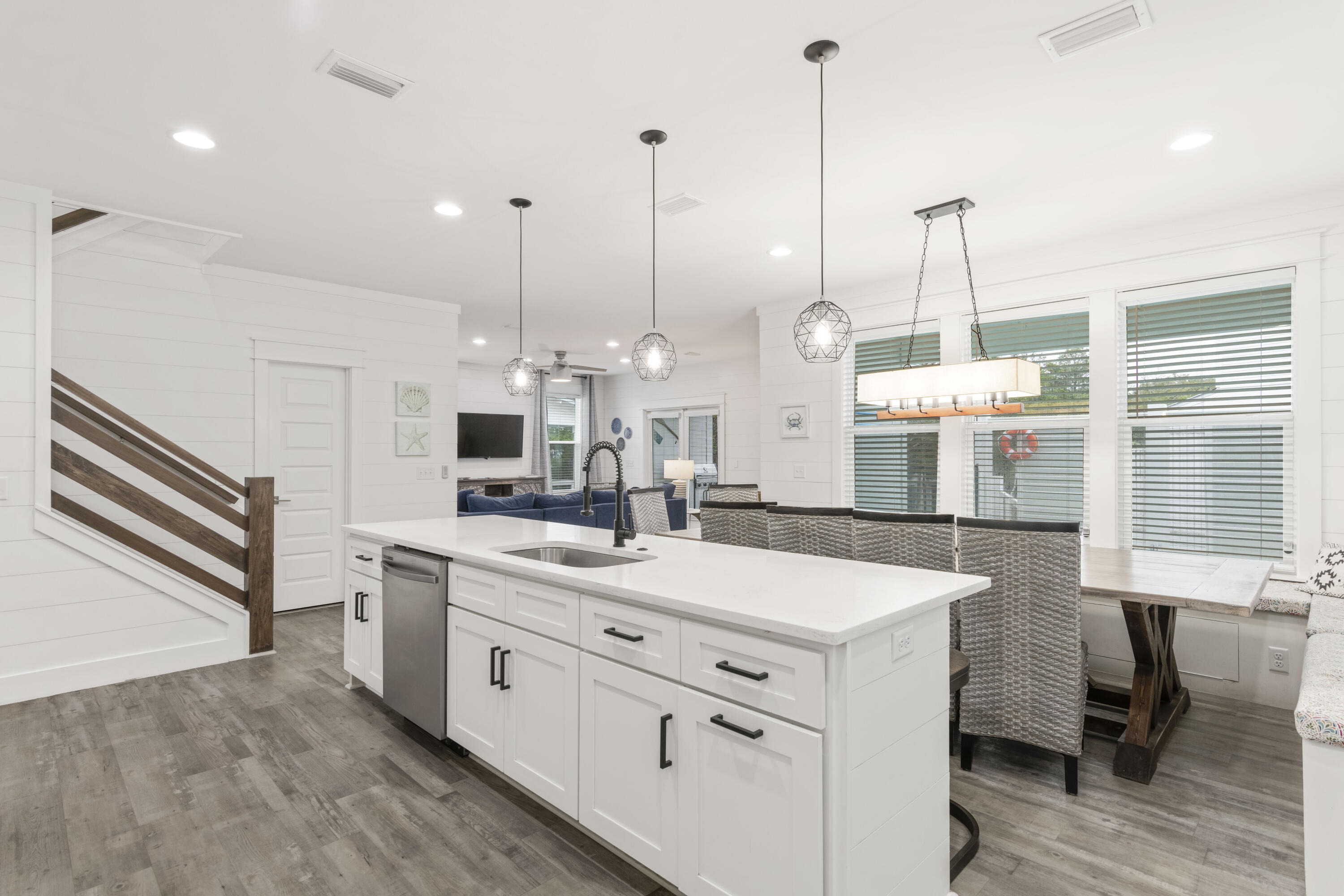 SEABREEZE - Residential