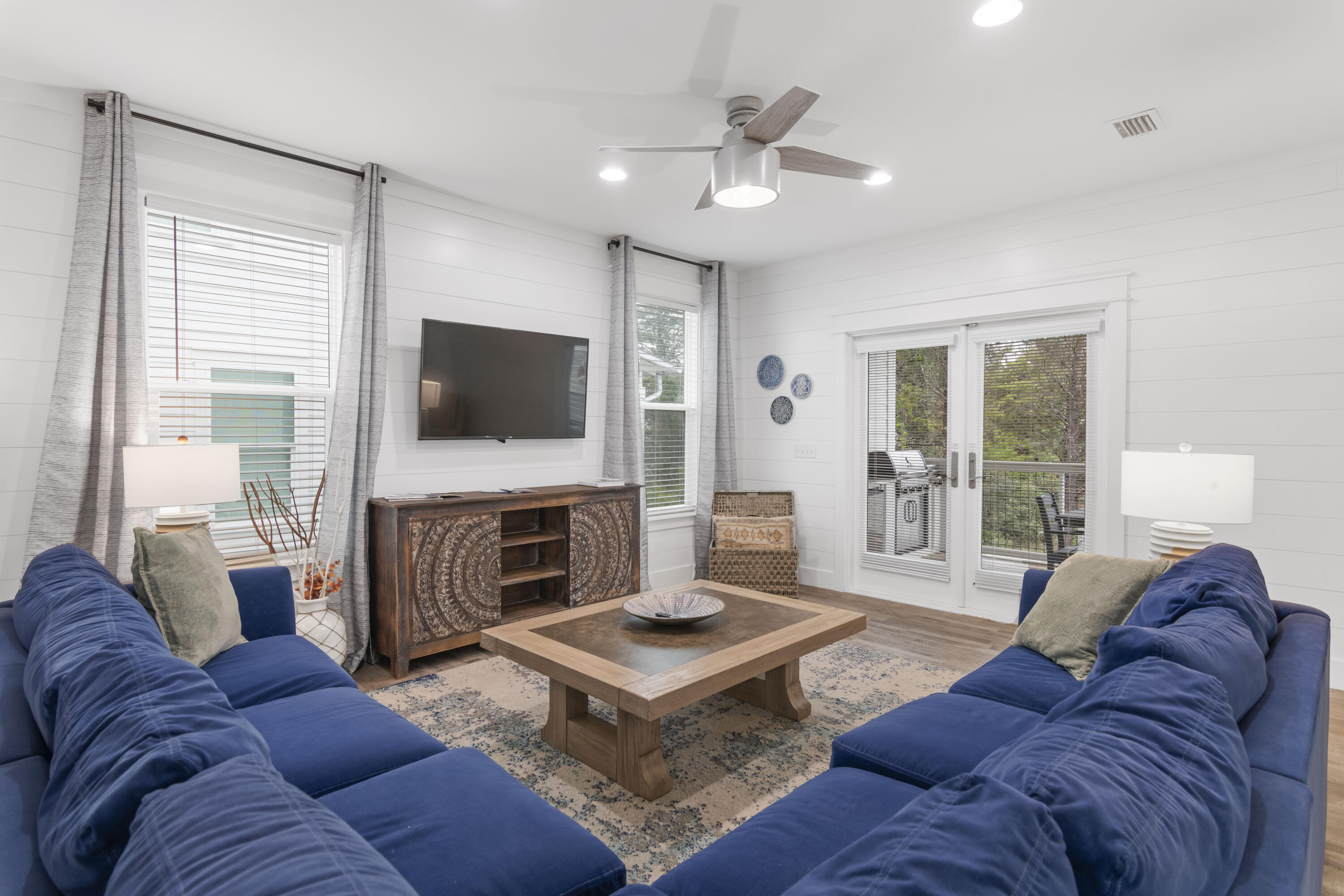 SEABREEZE - Residential