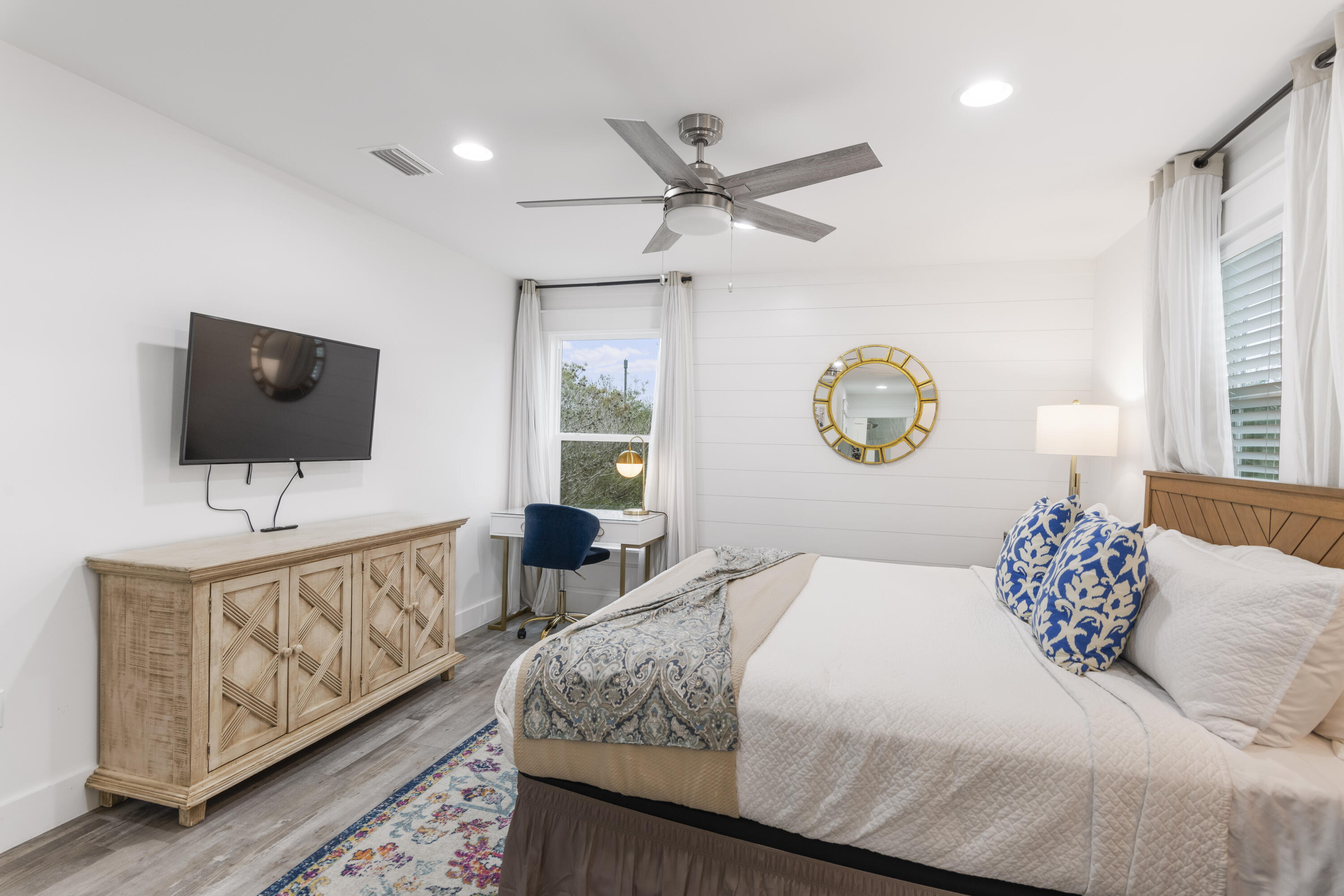 SEABREEZE - Residential