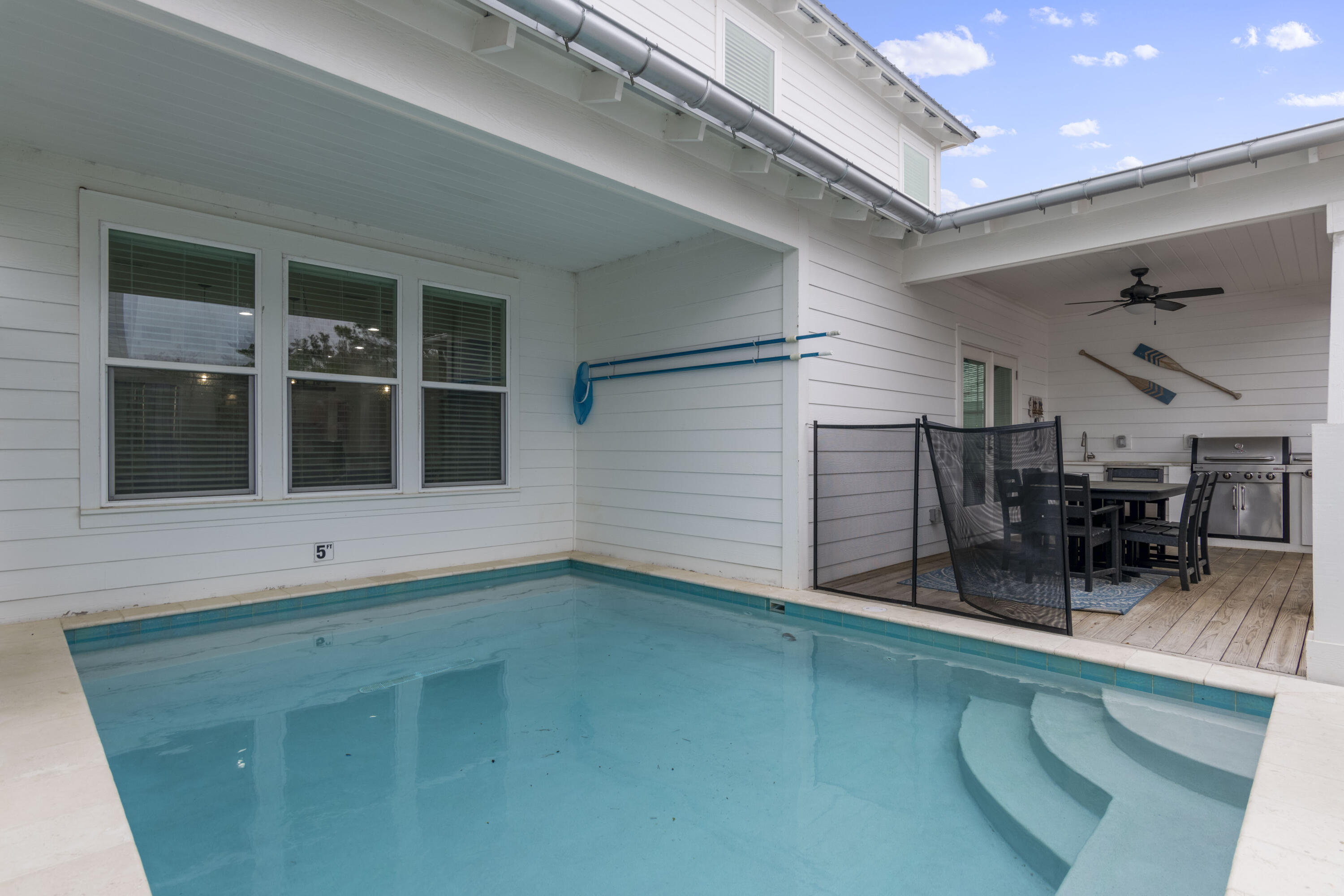 SEABREEZE - Residential