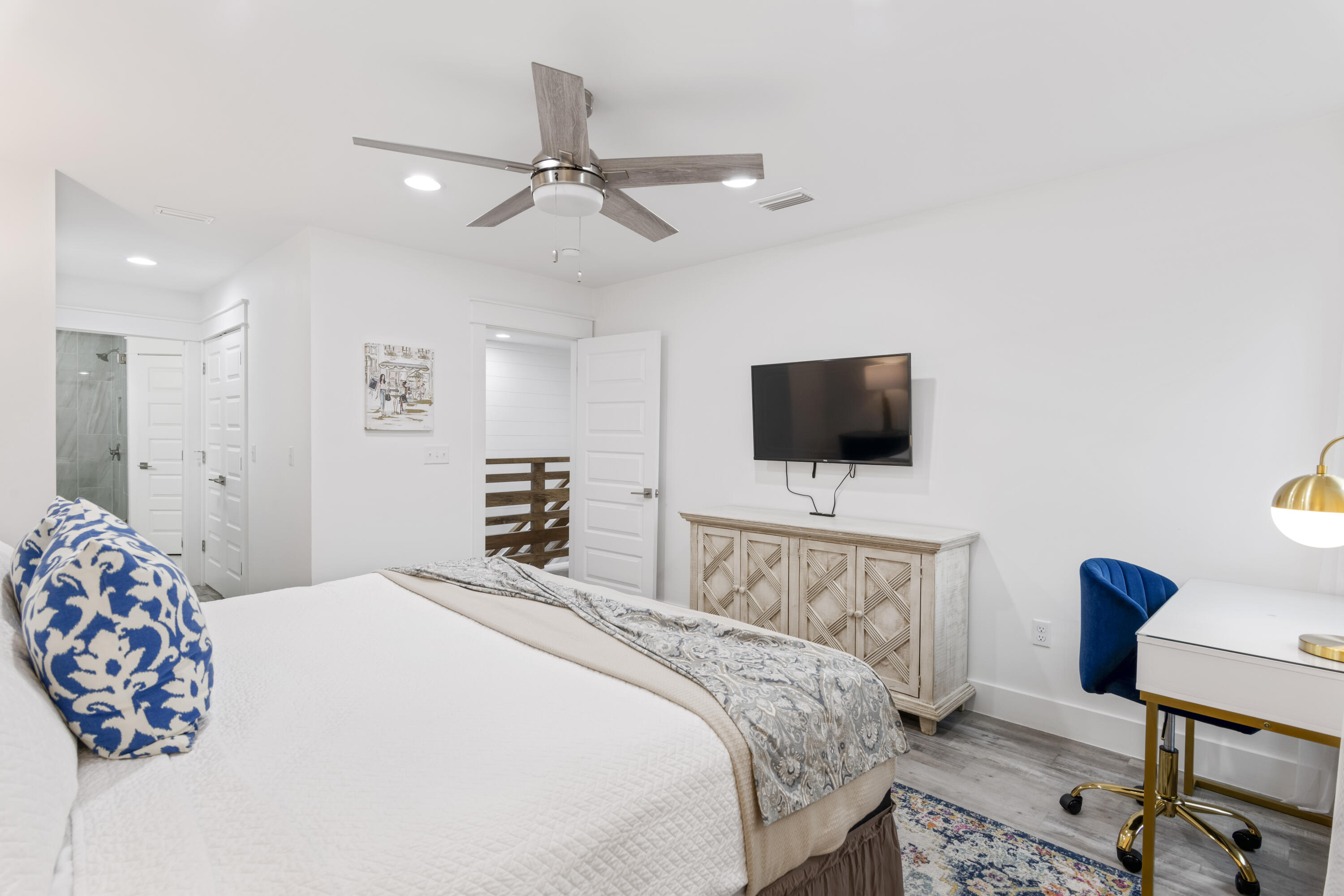 SEABREEZE - Residential