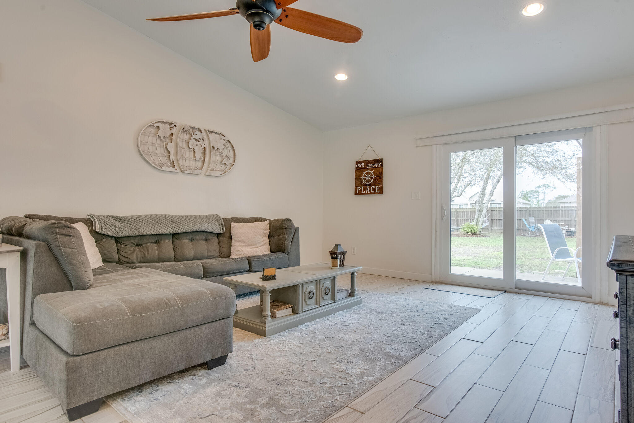 NAVARRE SHORES - Residential