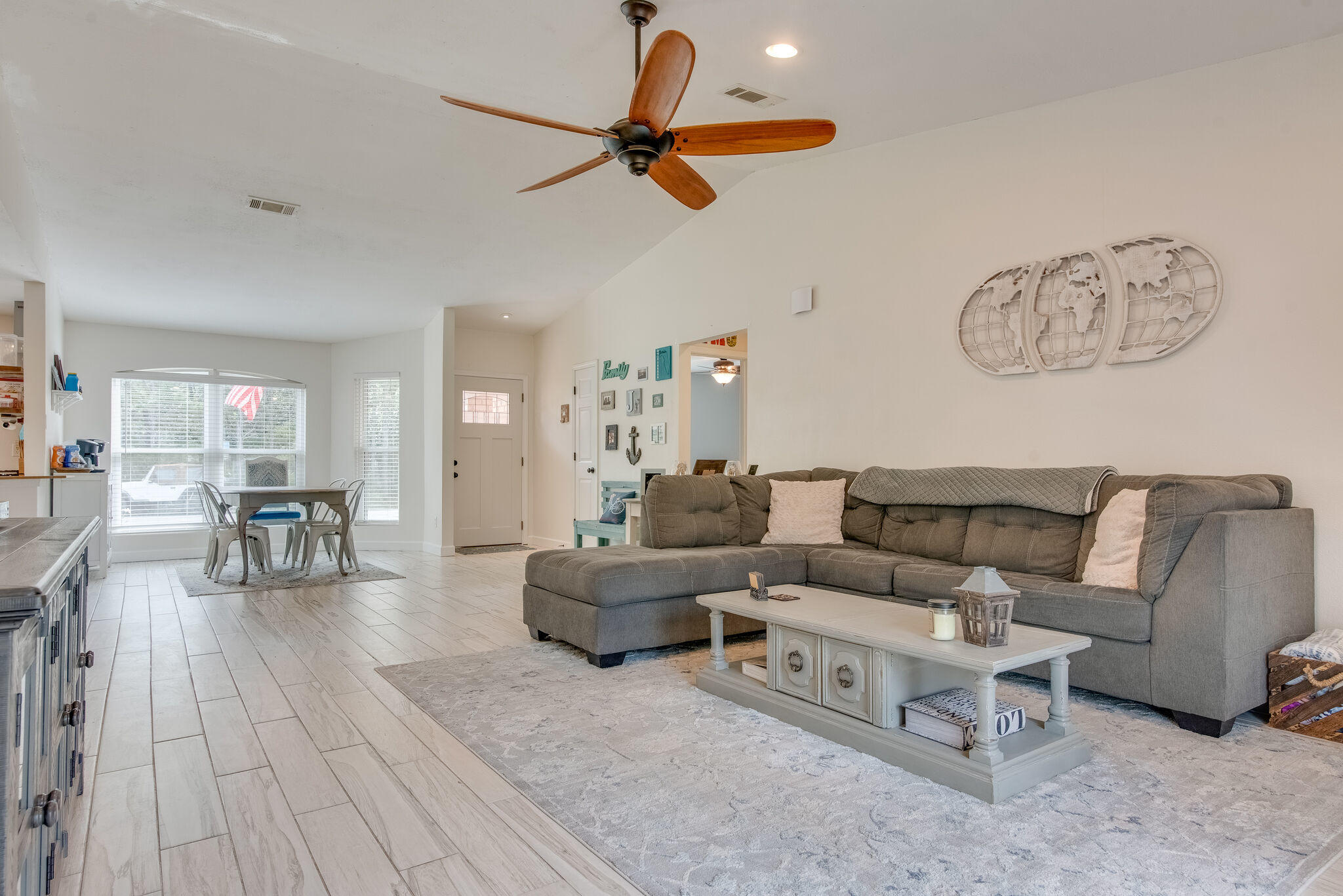 NAVARRE SHORES - Residential