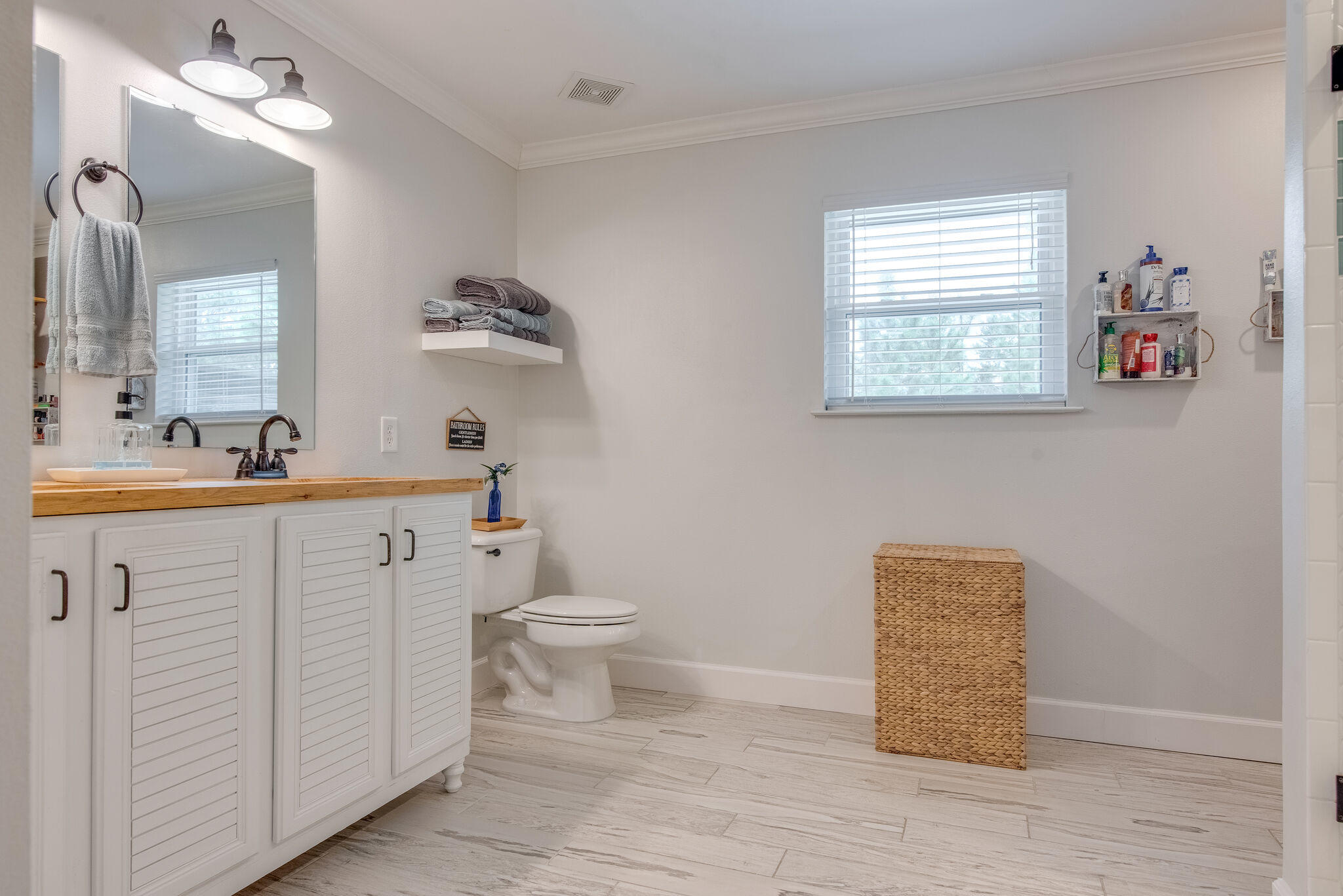 NAVARRE SHORES - Residential