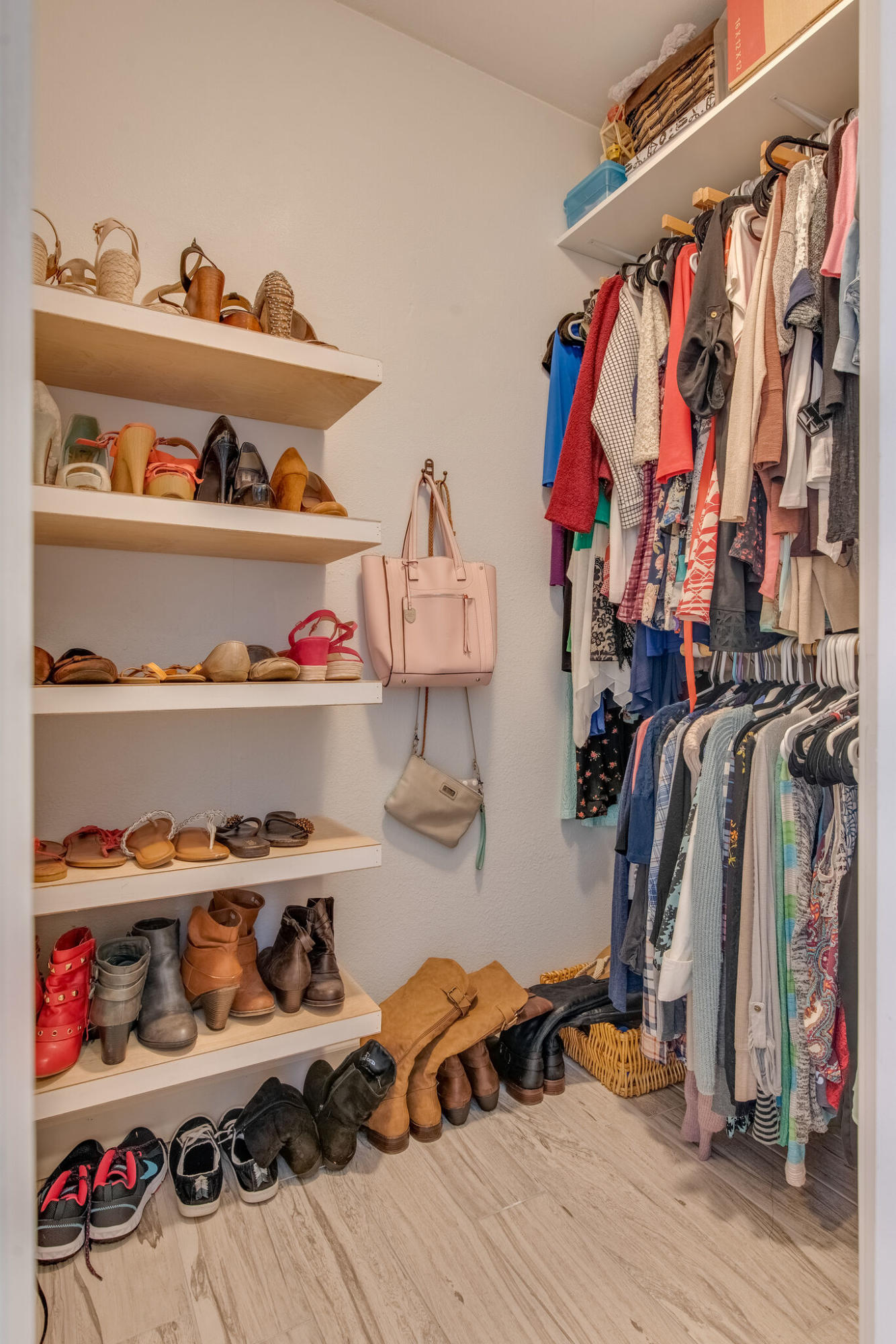 NAVARRE SHORES - Residential