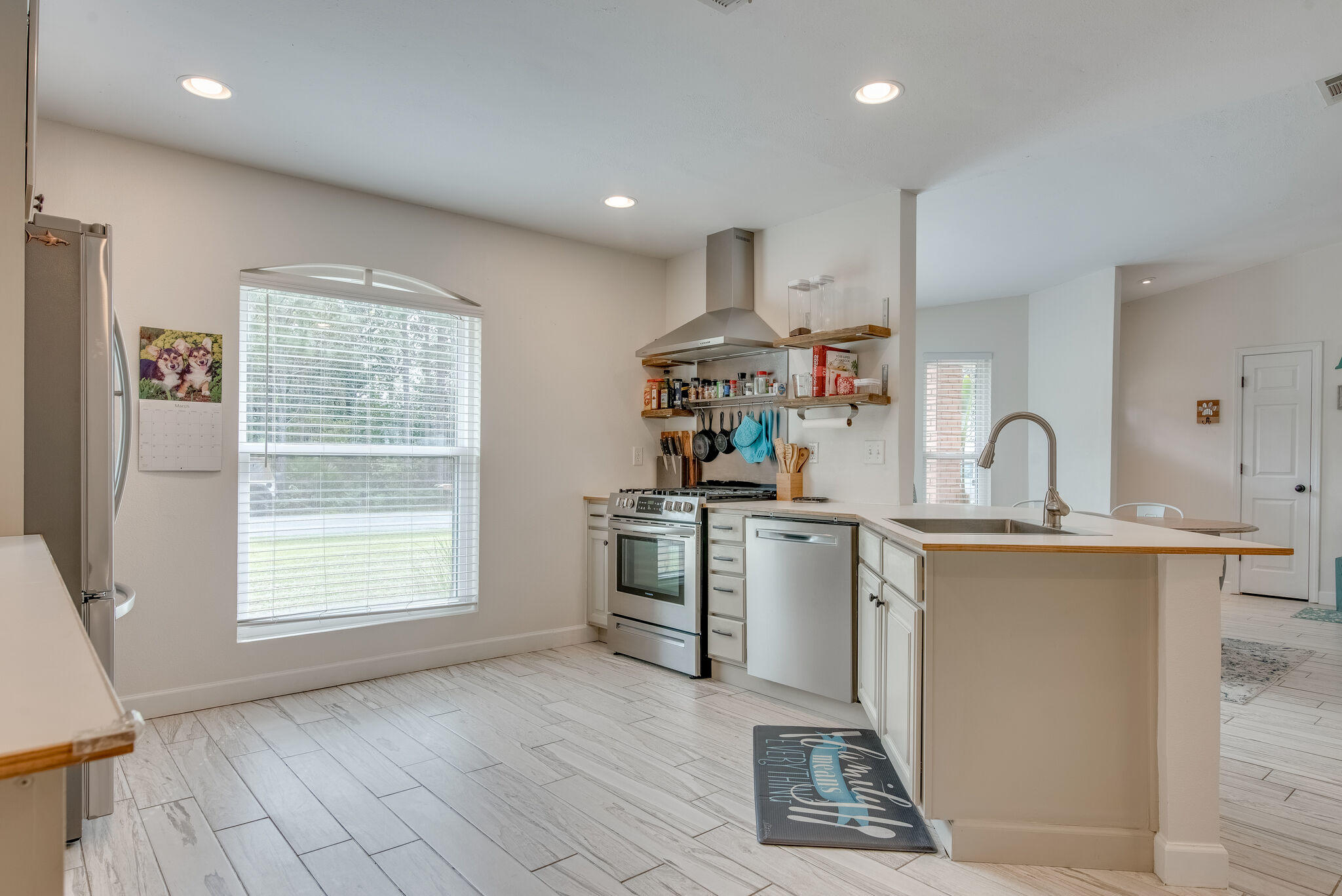 NAVARRE SHORES - Residential