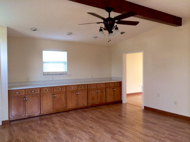 WHISPERING LAKES ESTATES - Residential Lease