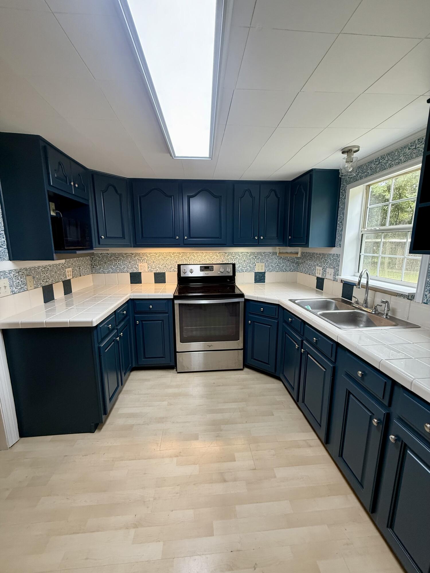 HOLLAND ADDN - Residential Lease