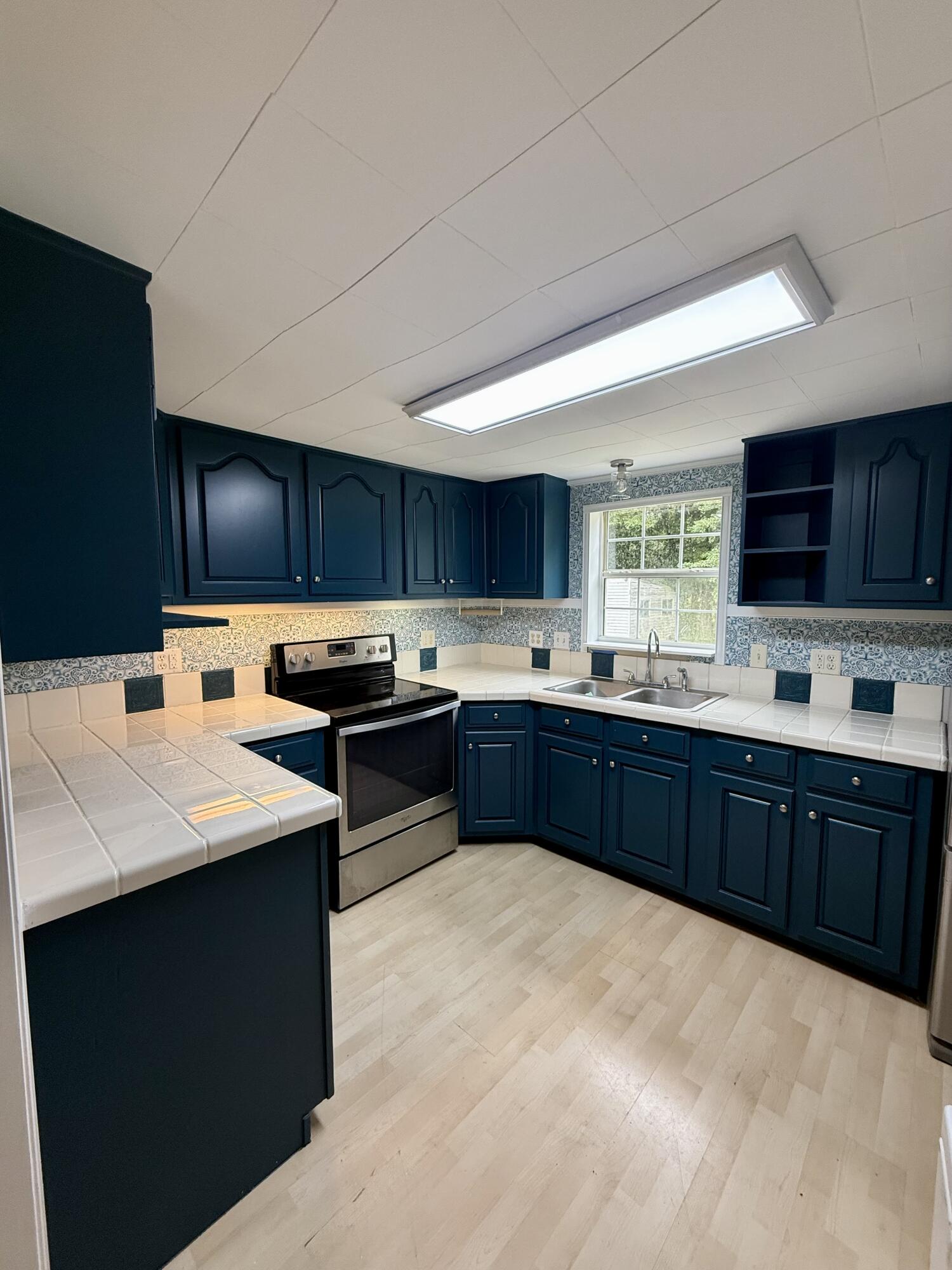 HOLLAND ADDN - Residential Lease