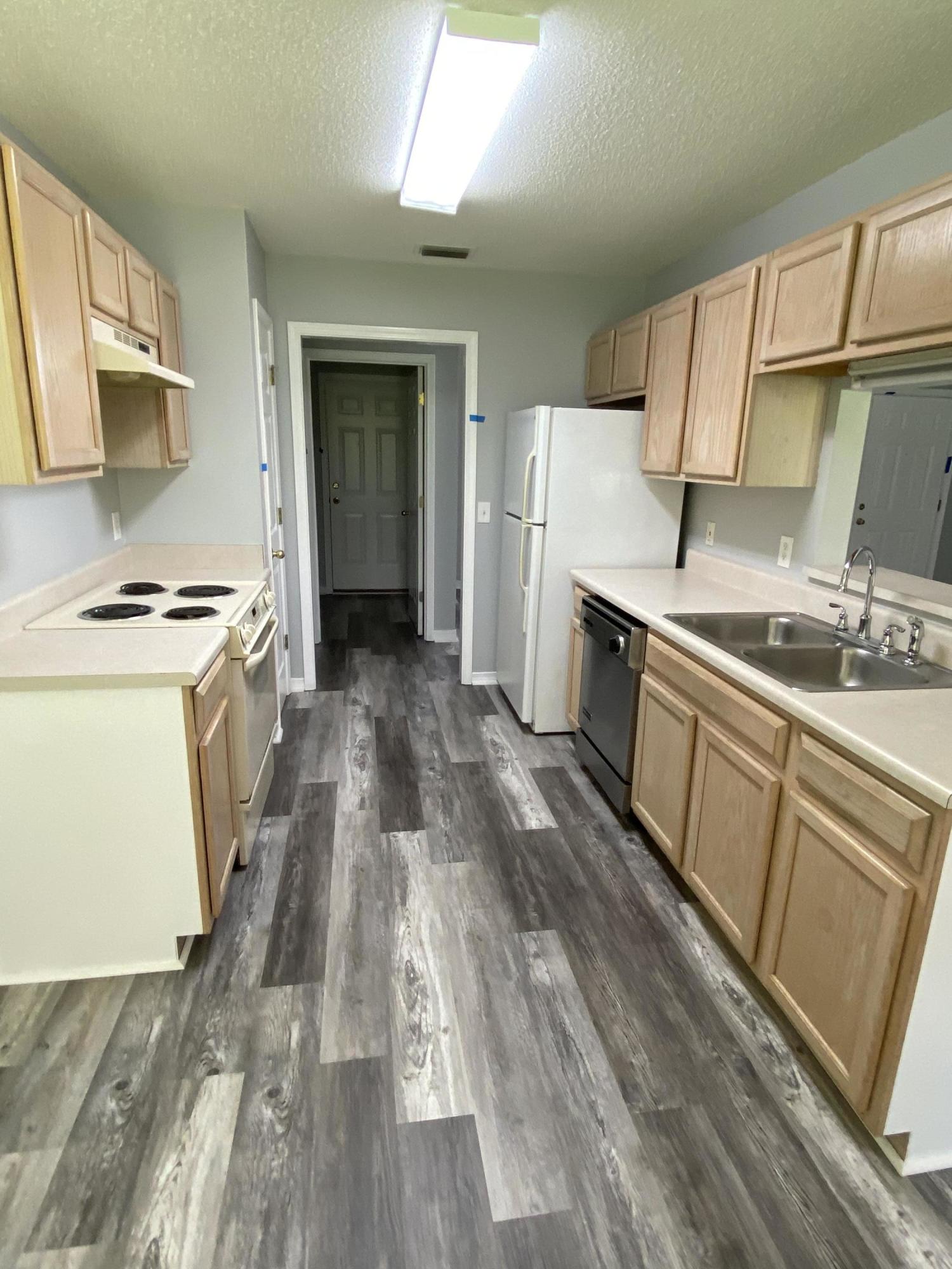 HOLLEY BY THE SEA - Residential