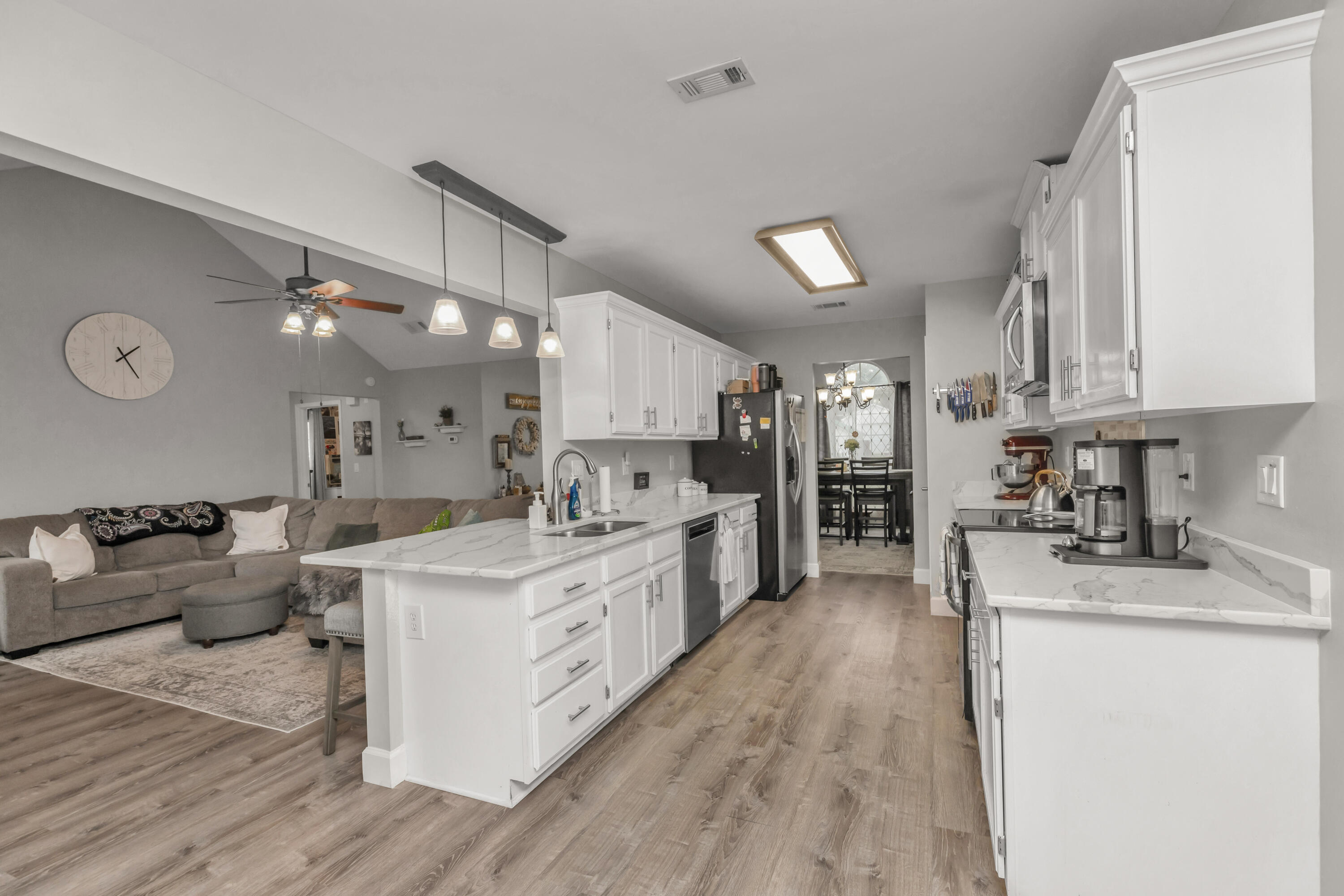 COUNTRYVIEW ESTATES 4TH ADDN PH 3 - Residential