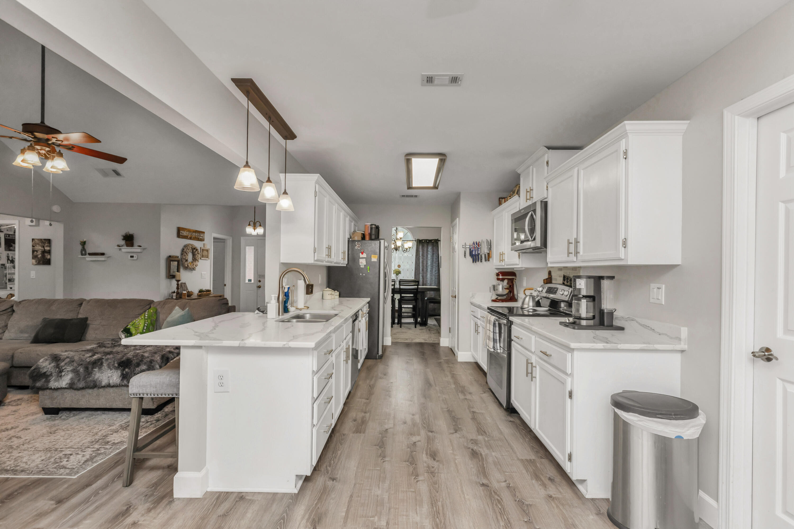 COUNTRYVIEW ESTATES 4TH ADDN PH 3 - Residential