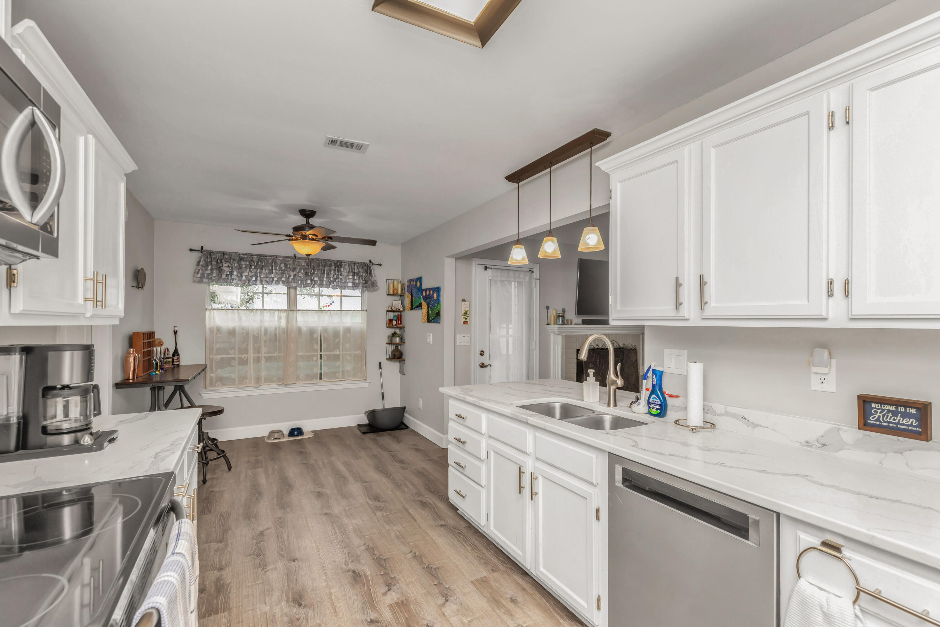 COUNTRYVIEW ESTATES 4TH ADDN PH 3 - Residential