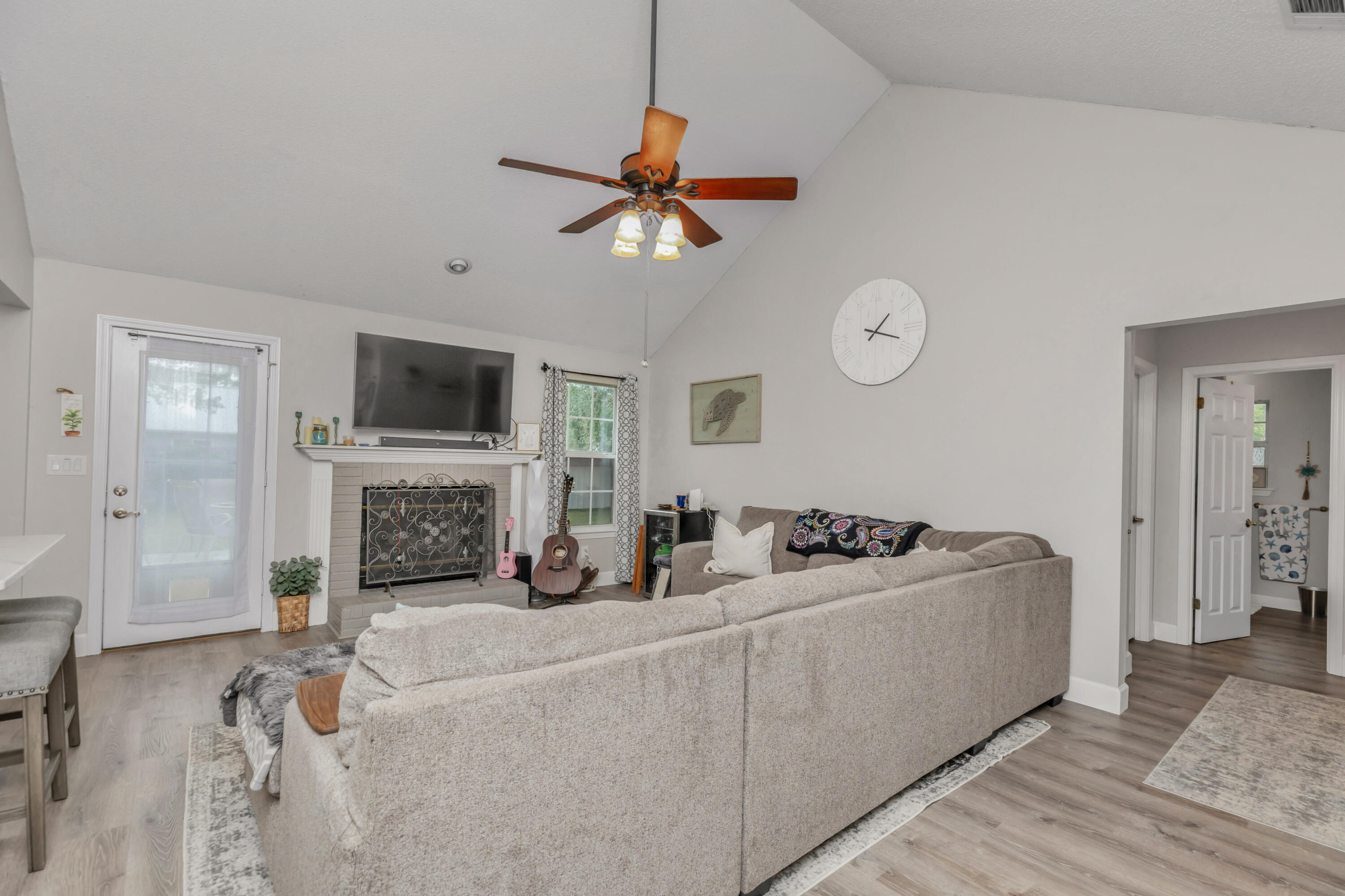 COUNTRYVIEW ESTATES 4TH ADDN PH 3 - Residential