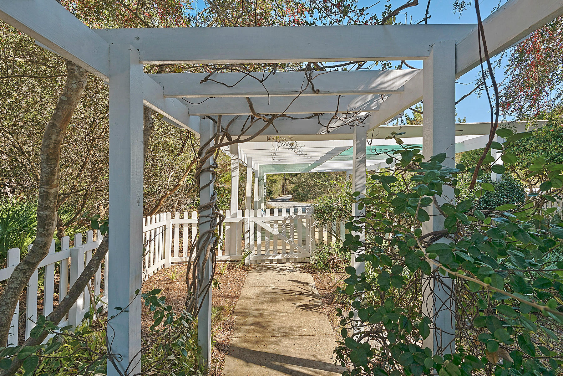 SEA DUNES ESTATES - Residential