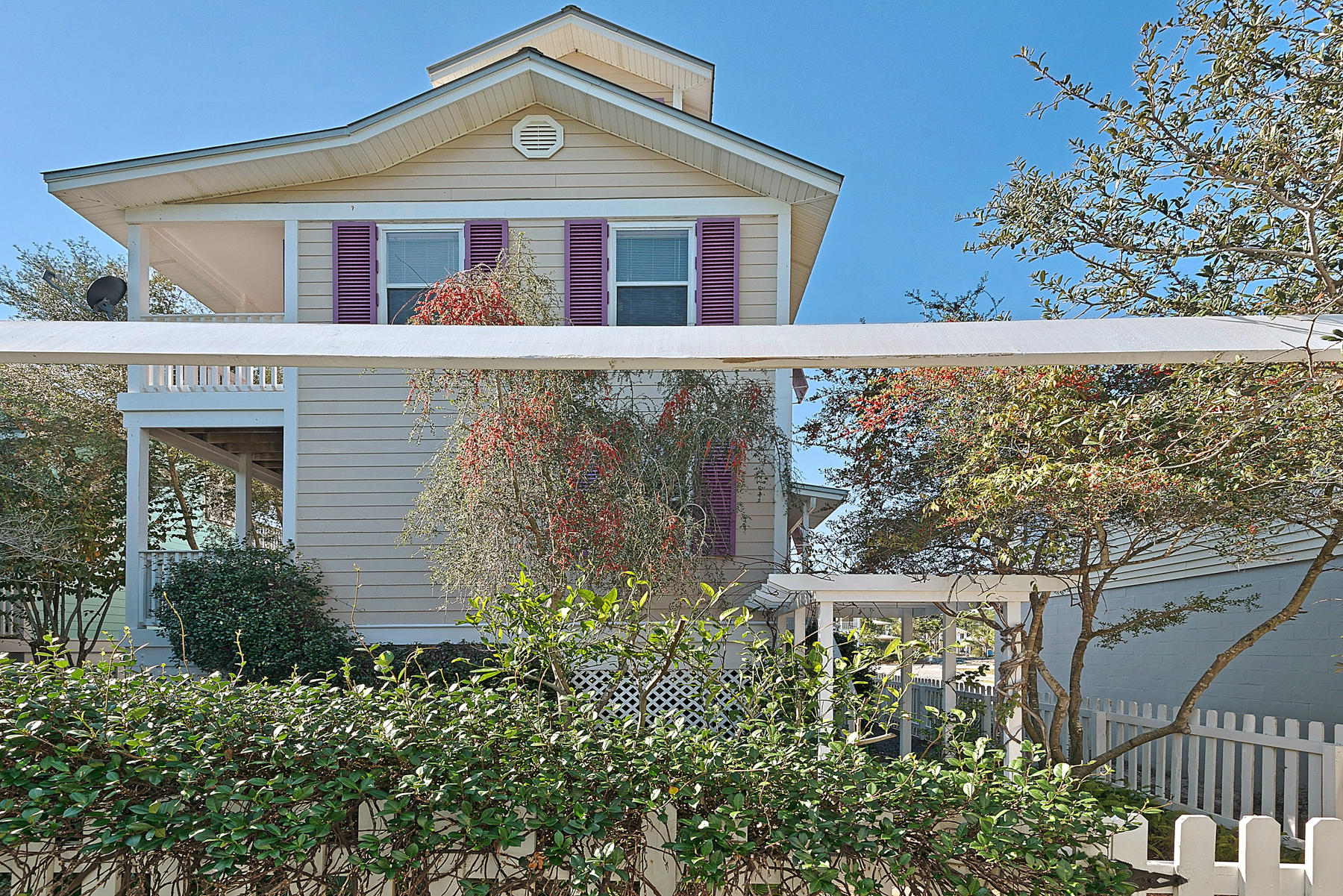 SEA DUNES ESTATES - Residential