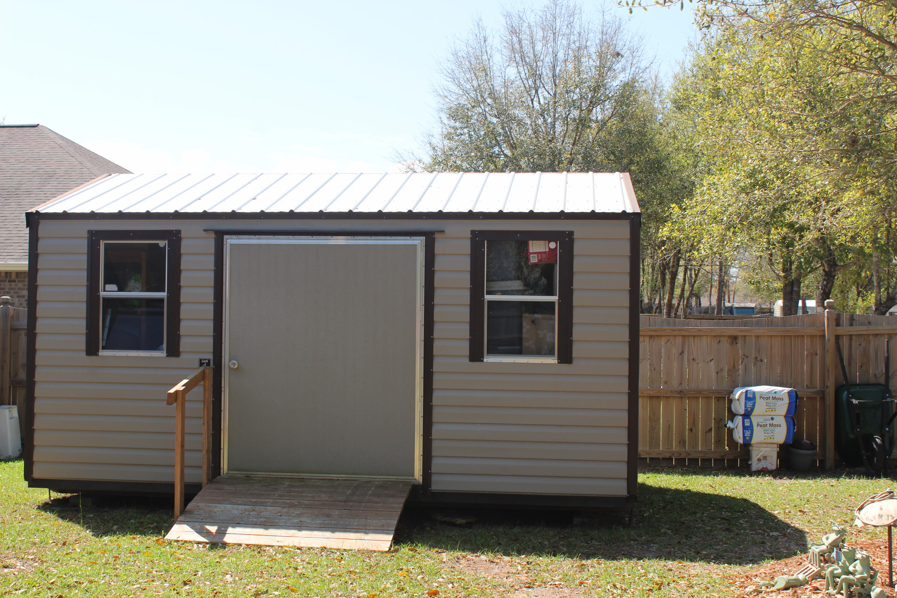 LAKE ARTHUR ESTATES - Residential