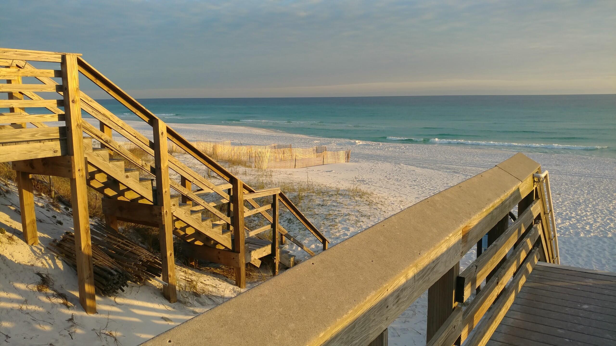 LOT 3 SPYGLASS VILLAS S/D TOGETHER WITH A 25% OWNERSHIP OF SPYGLASS DR & RETENTION AREA AS SHOWN ON - Residential