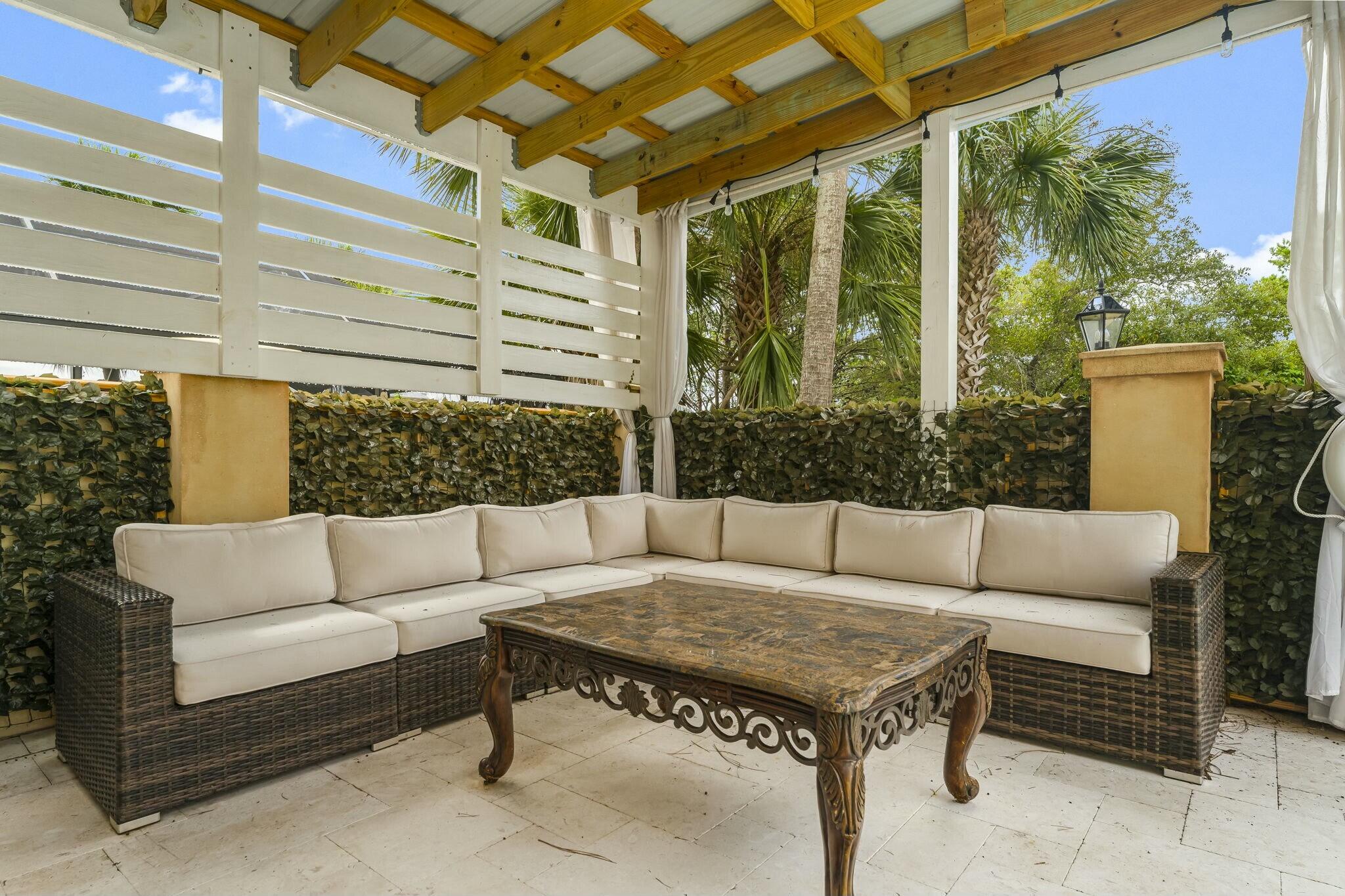 LOT 3 SPYGLASS VILLAS S/D TOGETHER WITH A 25% OWNERSHIP OF SPYGLASS DR & RETENTION AREA AS SHOWN ON - Residential