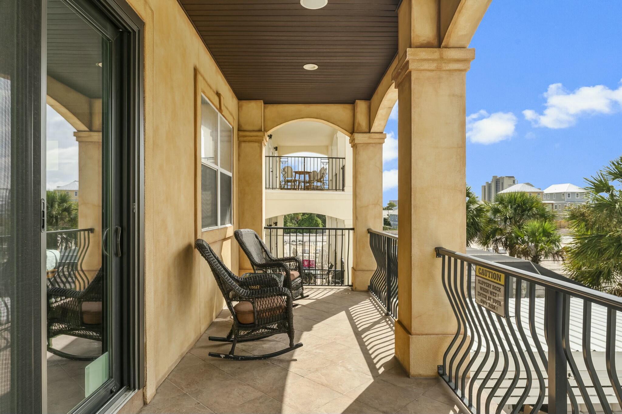LOT 3 SPYGLASS VILLAS S/D TOGETHER WITH A 25% OWNERSHIP OF SPYGLASS DR & RETENTION AREA AS SHOWN ON - Residential